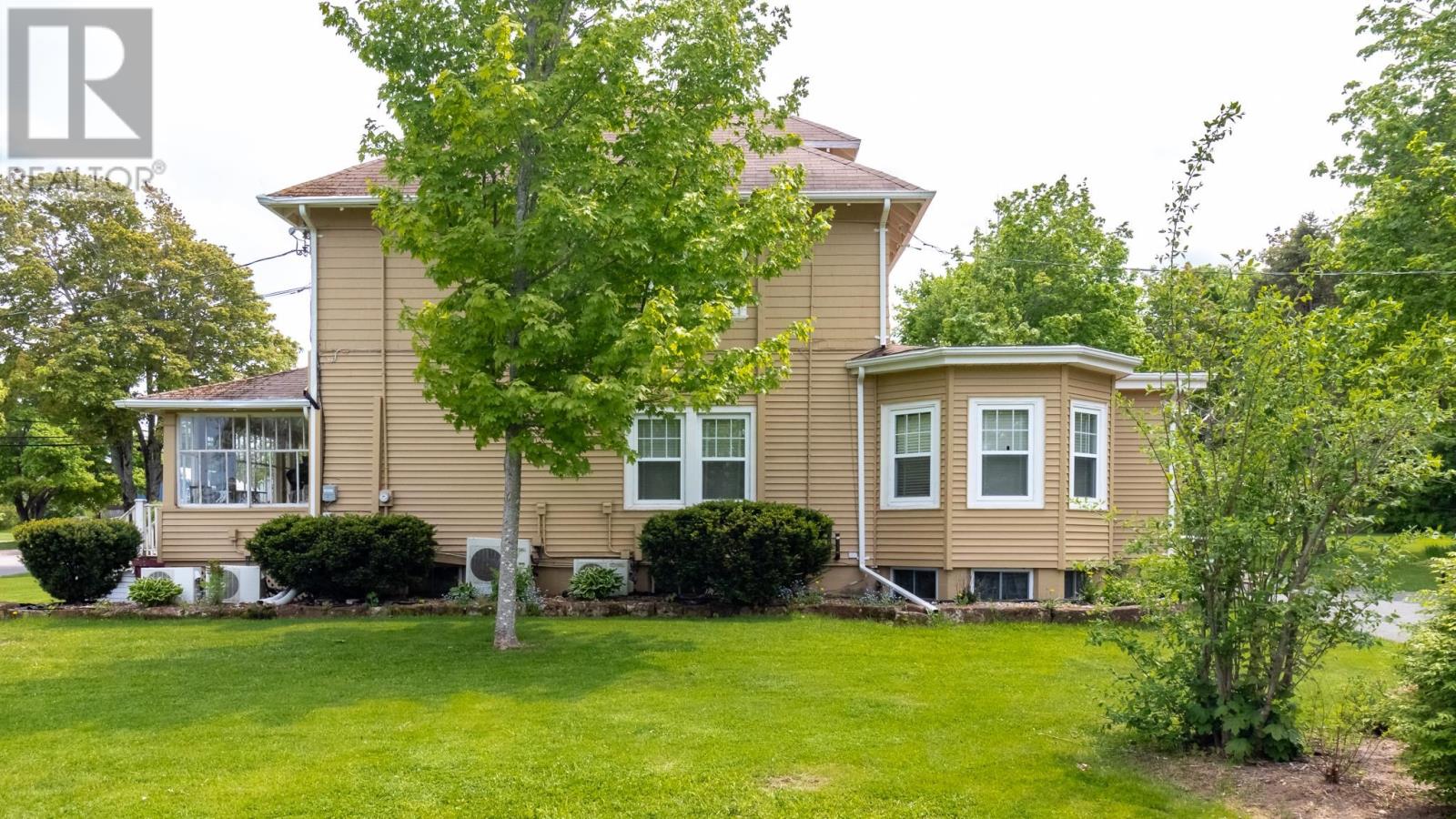 19 Wood Island Road, Montague, Prince Edward Island  C0A 1R0 - Photo 3 - 202621152