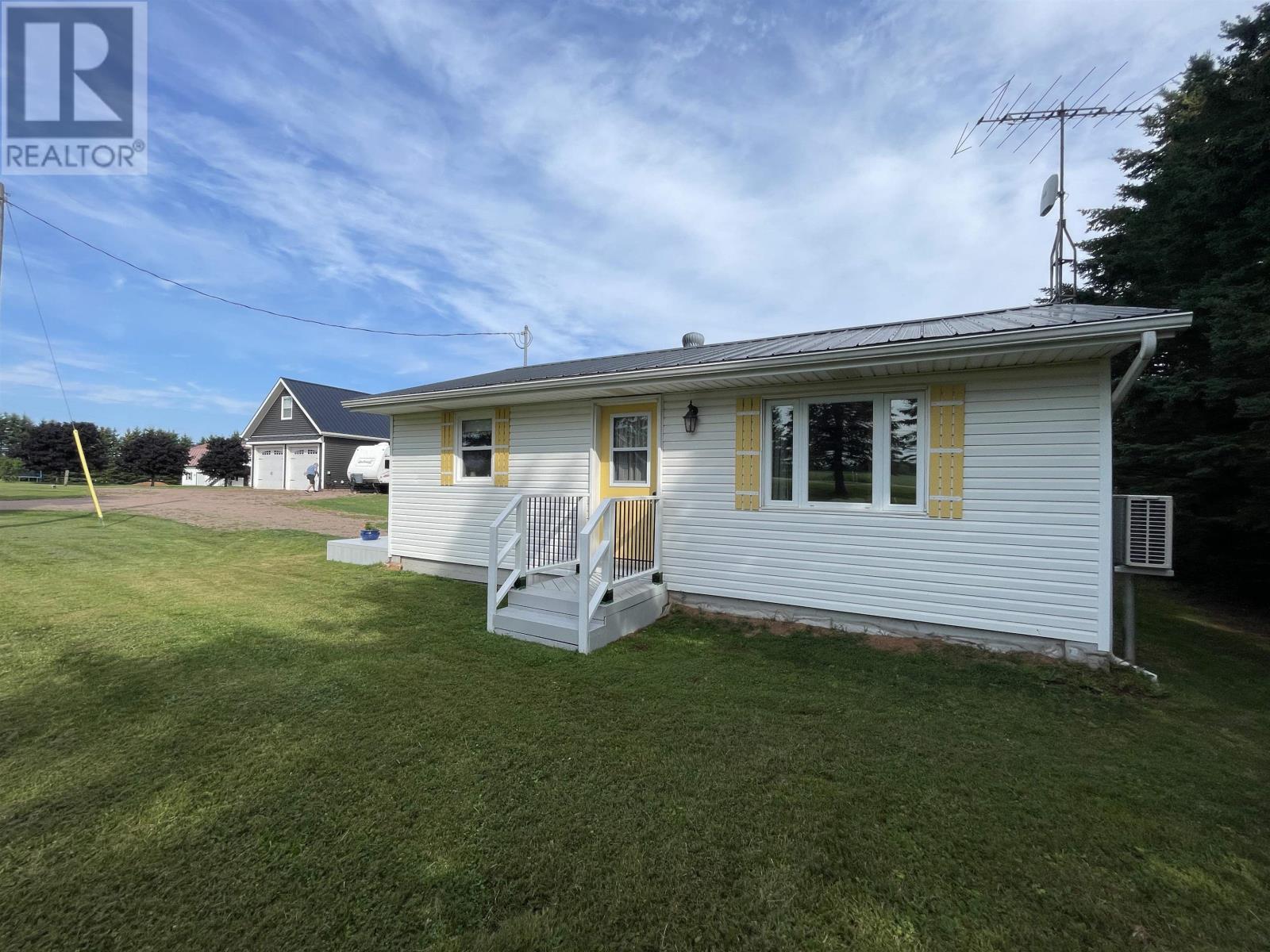 404 Fortune Cove Road, Fortune Cove, Prince Edward Island  C0B 1V0 - Photo 1 - 202621239
