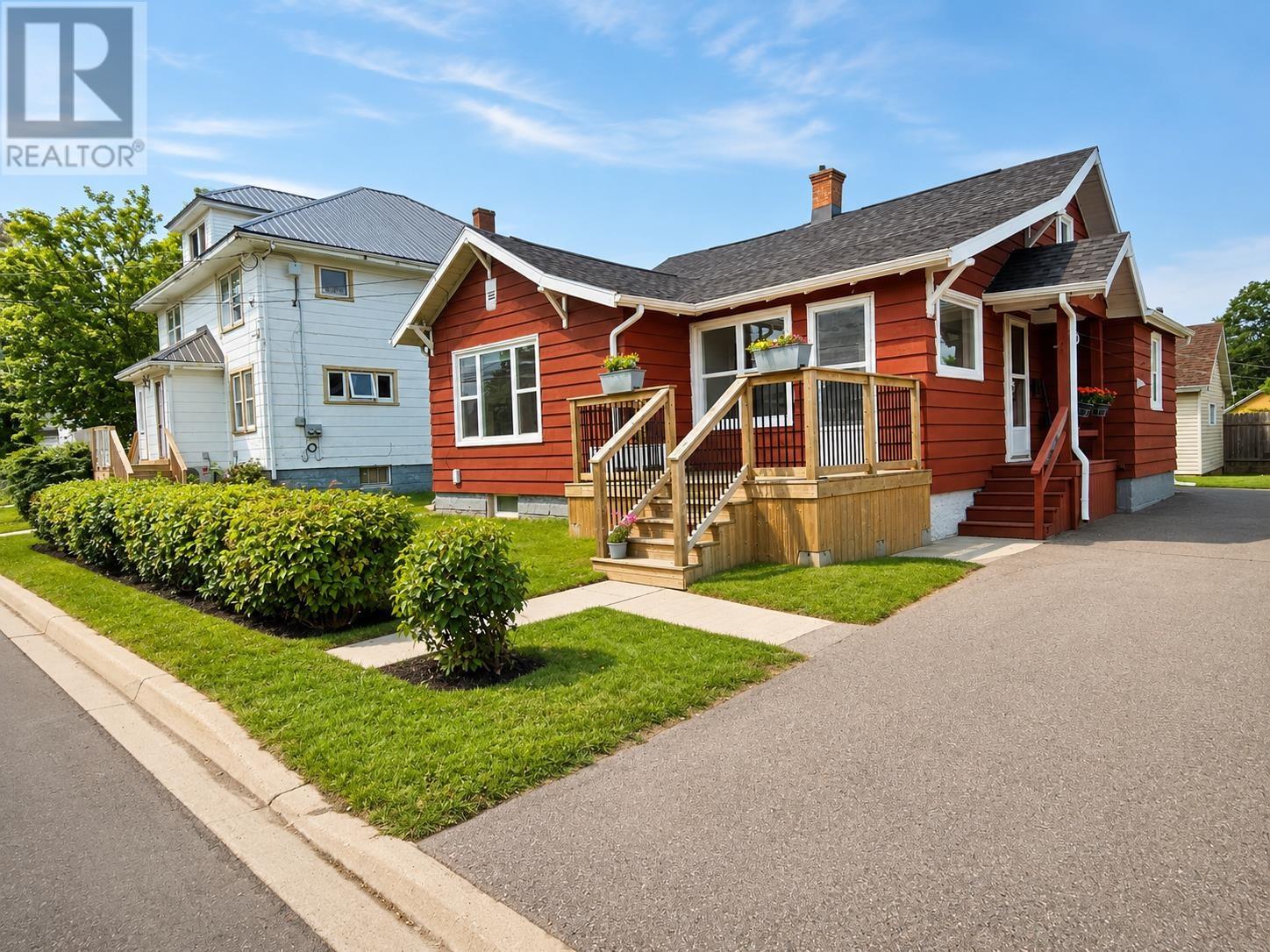 162 Granville Street, Summerside, Prince Edward Island  C1N 3A4 - Photo 1 - 202621299
