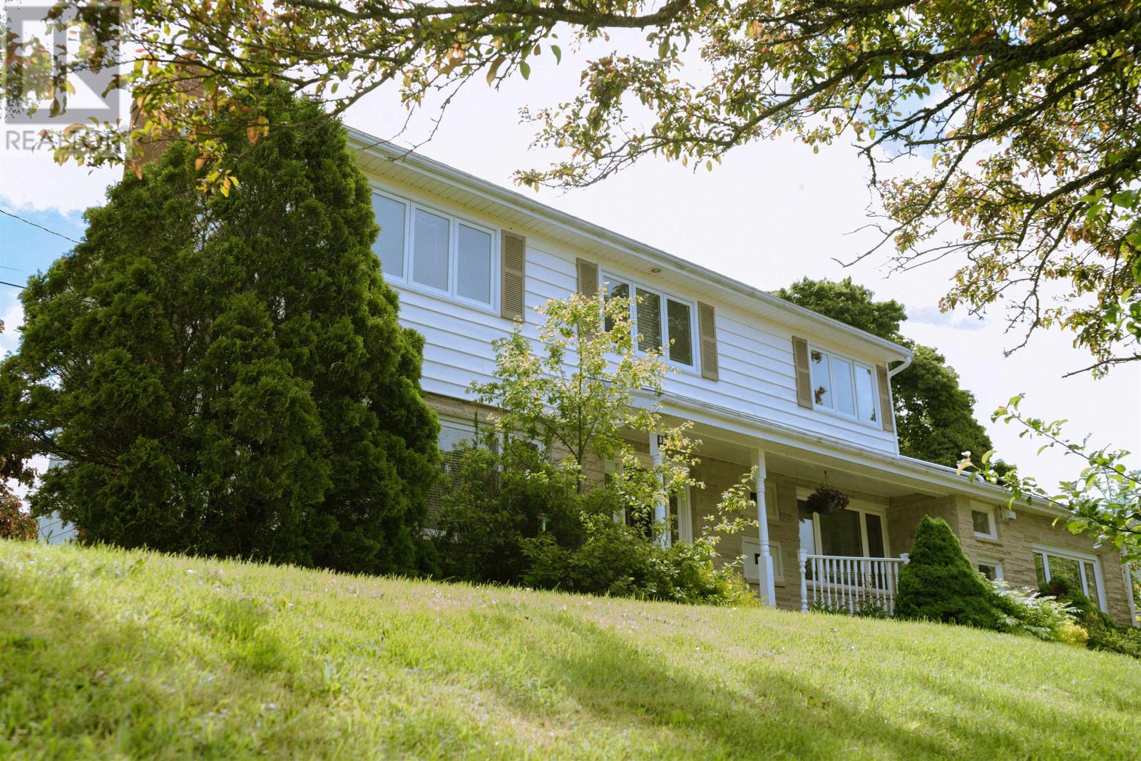 20 Edinburgh Drive, Brighton, Prince Edward Island  C1A 3G1 - Photo 1 - 202621477