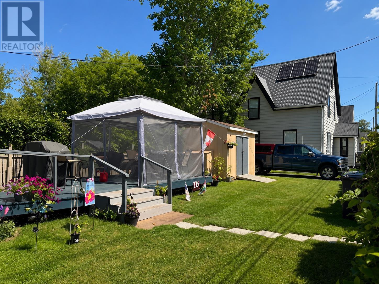 31 Russell Street, Summerside, Prince Edward Island  C1N 2T4 - Photo 17 - 202621568