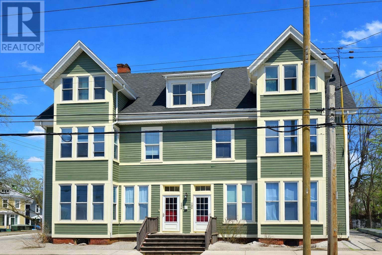 3 2 202 Euston Street, Charlottetown, Prince Edward Island  C1A 1W8 - Photo 1 - 202621614