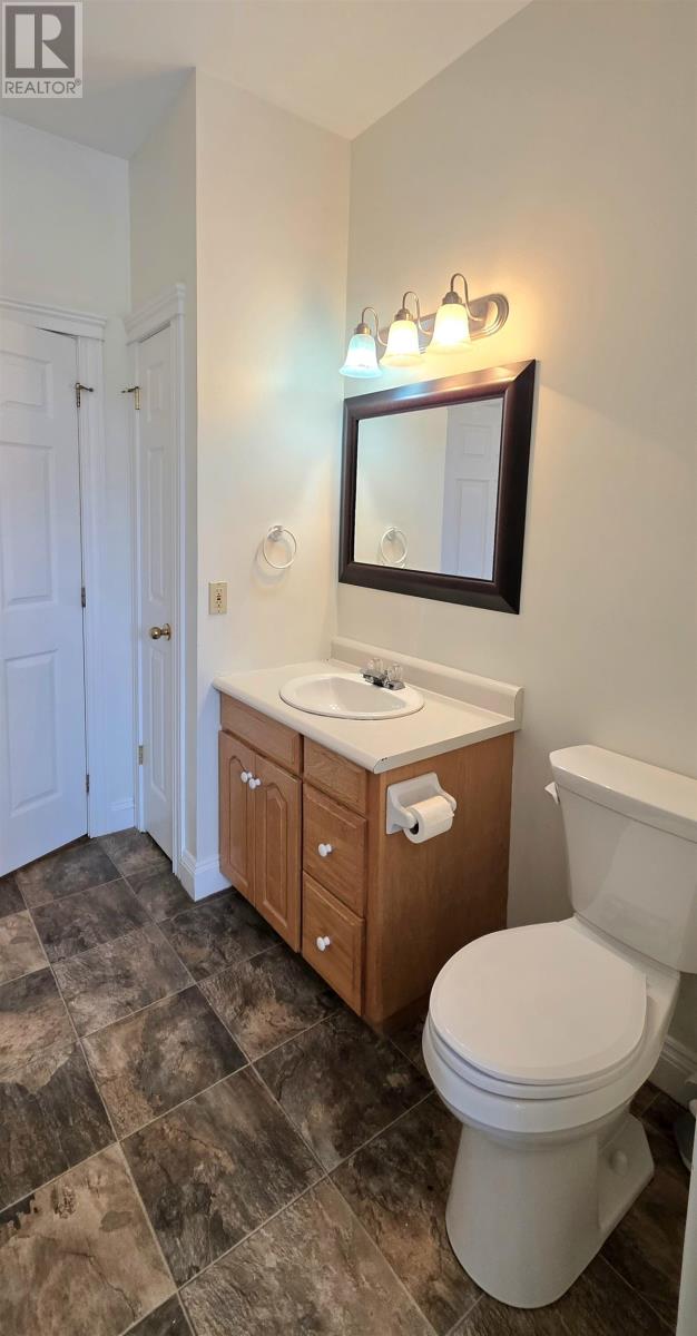 3 2 202 Euston Street, Charlottetown, Prince Edward Island  C1A 1W8 - Photo 12 - 202621614