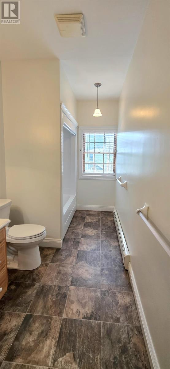 3 2 202 Euston Street, Charlottetown, Prince Edward Island  C1A 1W8 - Photo 13 - 202621614