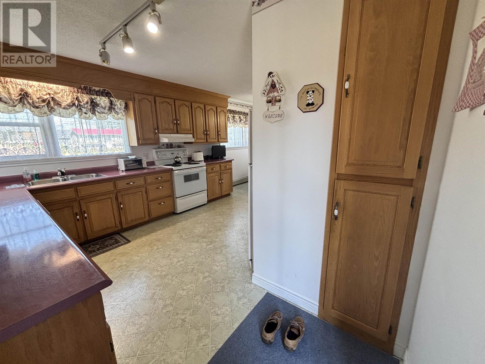 762 Water Street E, Summerside, Prince Edward Island  C4N 4J4 - Photo 5 - 202621637