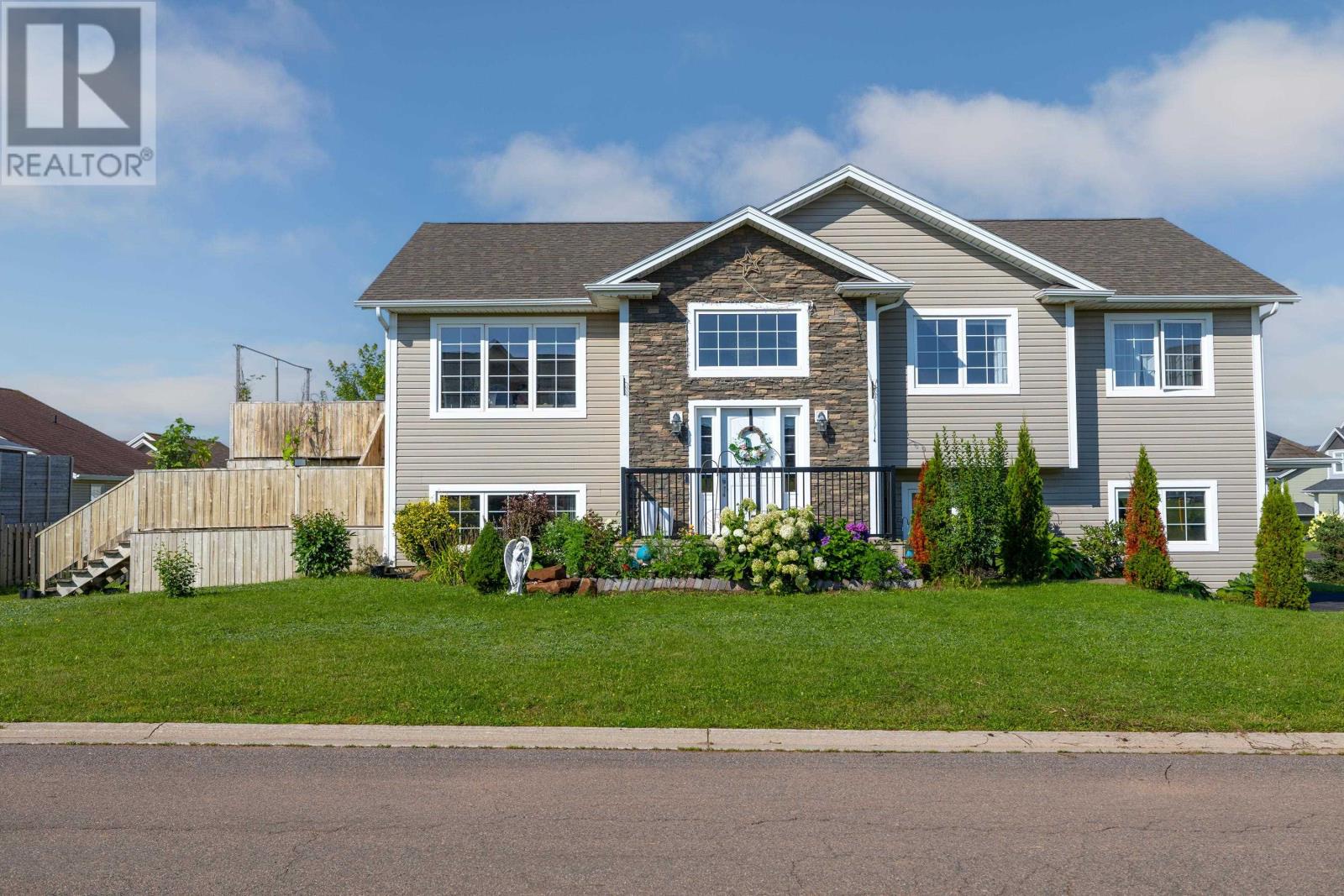 3 Chancellor Street, Charlottetown, Prince Edward Island  C1E 0G1 - Photo 2 - 202621956