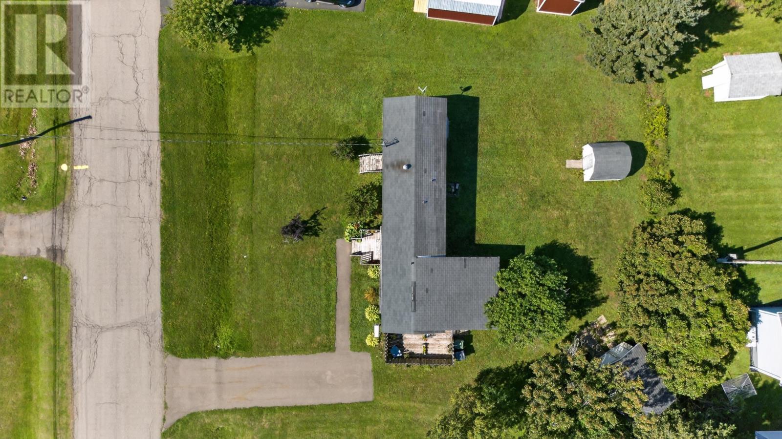 741 Starling Street, Summerside, Prince Edward Island  C1N 5A2 - Photo 40 - 202621967