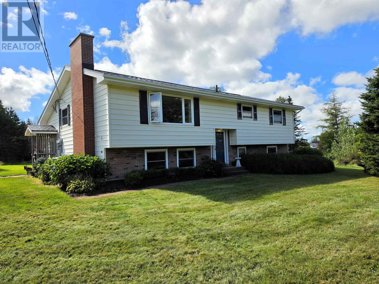 2707 Rte 215, Mount Herbert, Prince Edward Island  C1B 3T3 - Photo 2 - 202622046