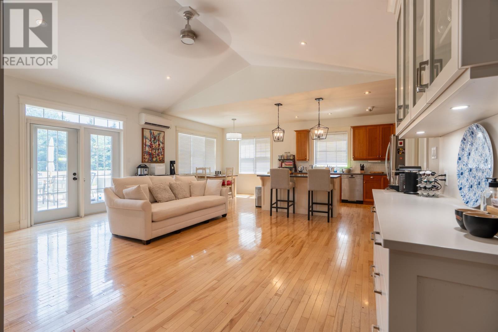 50 Golf View Drive, Stratford, Prince Edward Island  C1B 2V6 - Photo 11 - 202622089