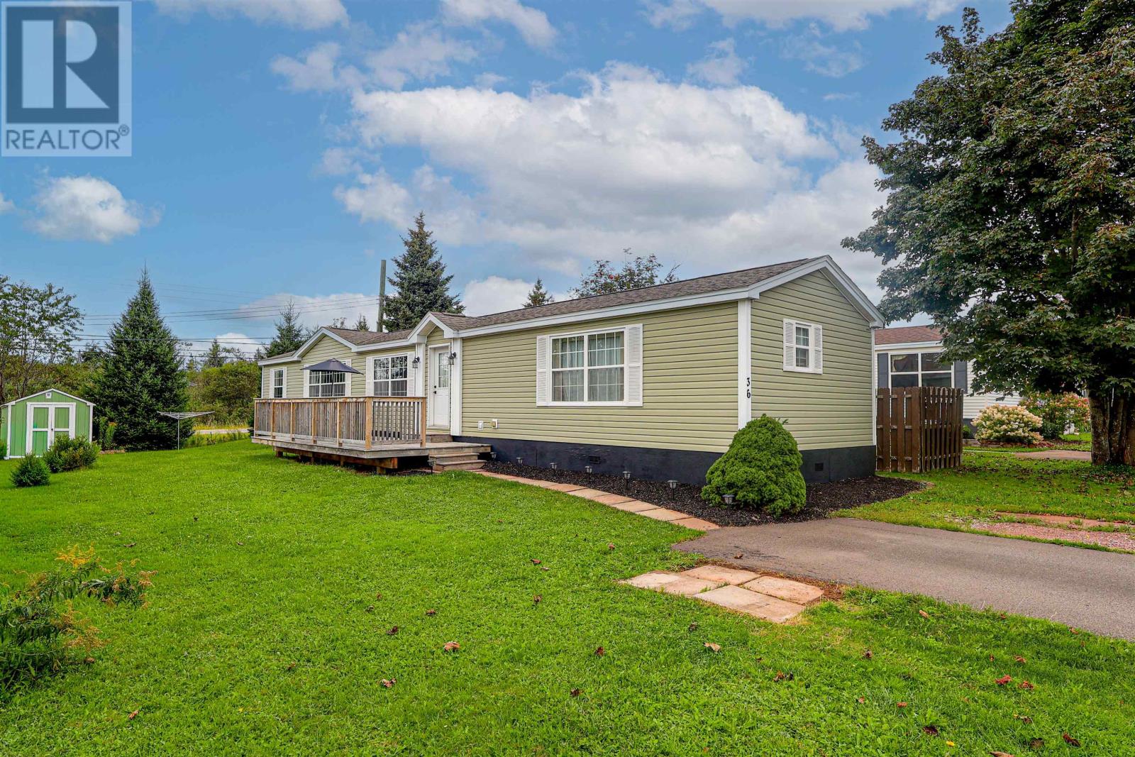 36 Amber Avenue, Charlottetown, Prince Edward Island  C1E 0K9 - Photo 2 - 202622506