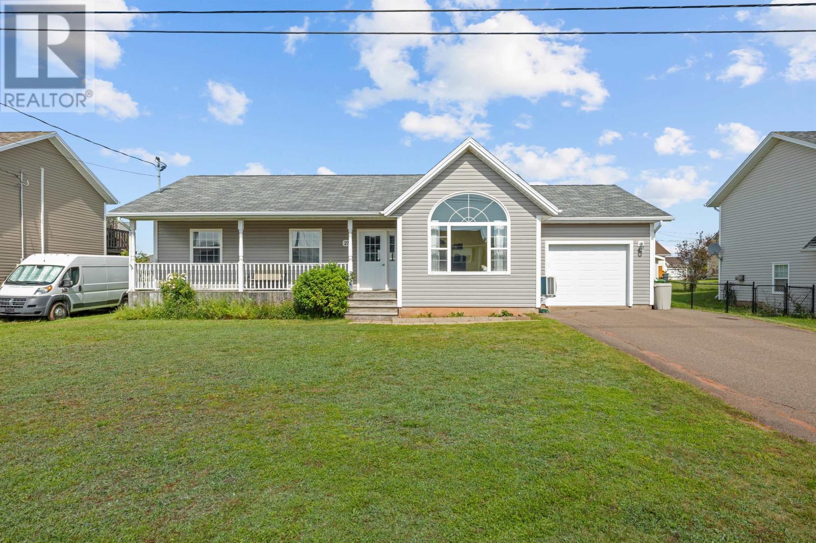 27 Doiron Drive, Charlottetown, Prince Edward Island  C1E 0A7 - Photo 2 - 202622566