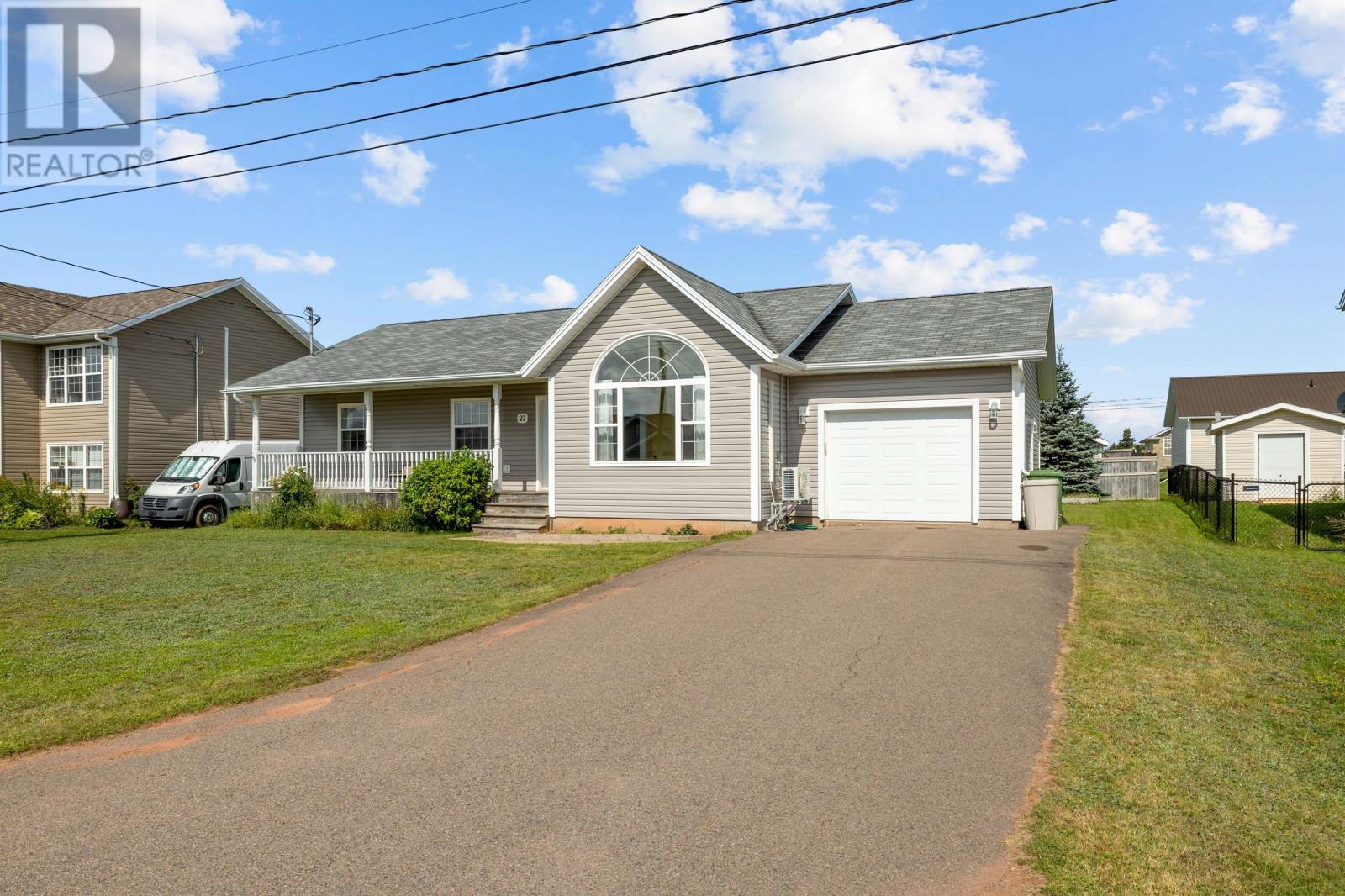 27 Doiron Drive, Charlottetown, Prince Edward Island  C1E 0A7 - Photo 3 - 202622566