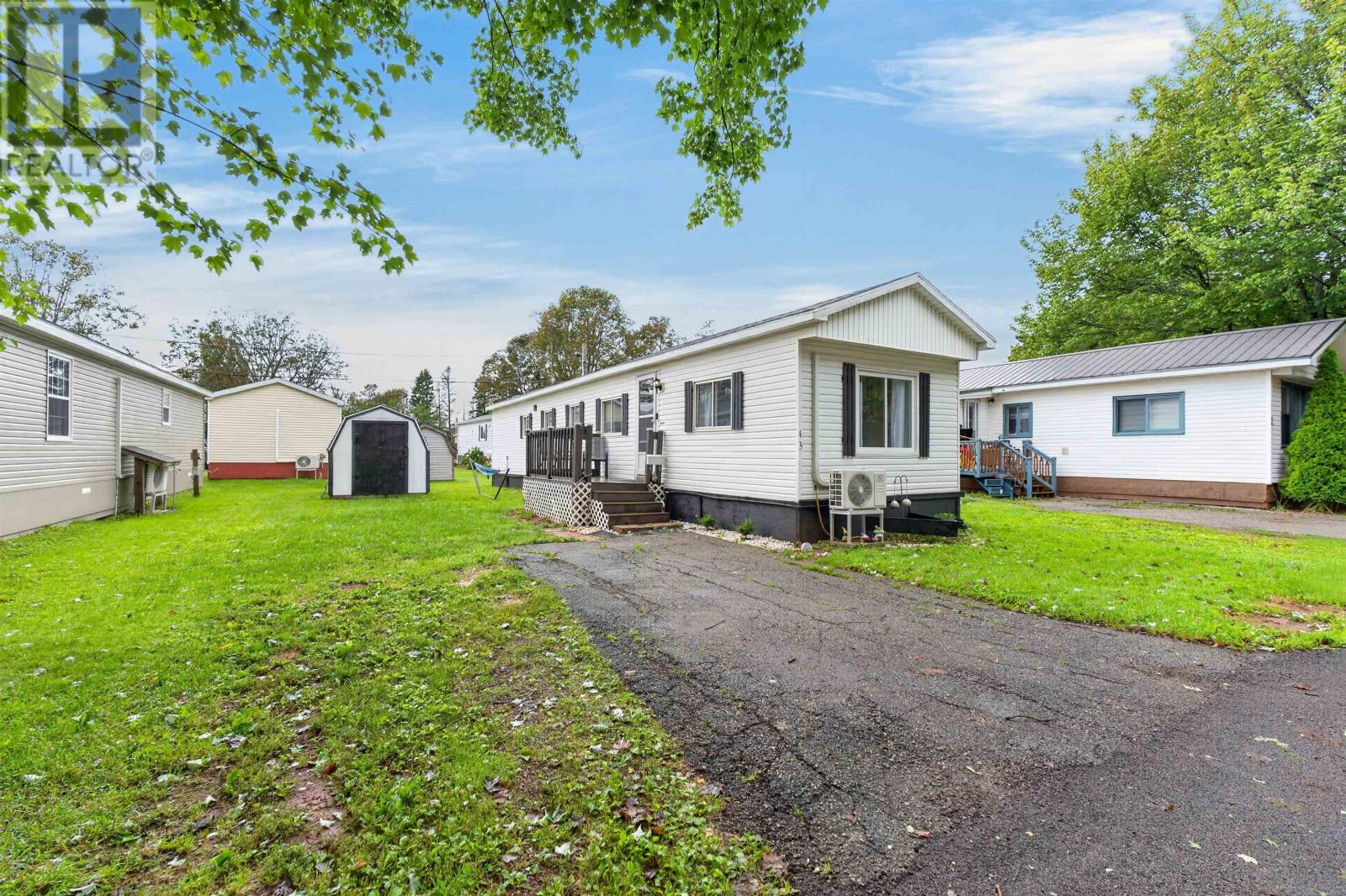 43 Linkletter Estates, Summerside, Prince Edward Island  C1N 2W5 - Photo 2 - 202622816