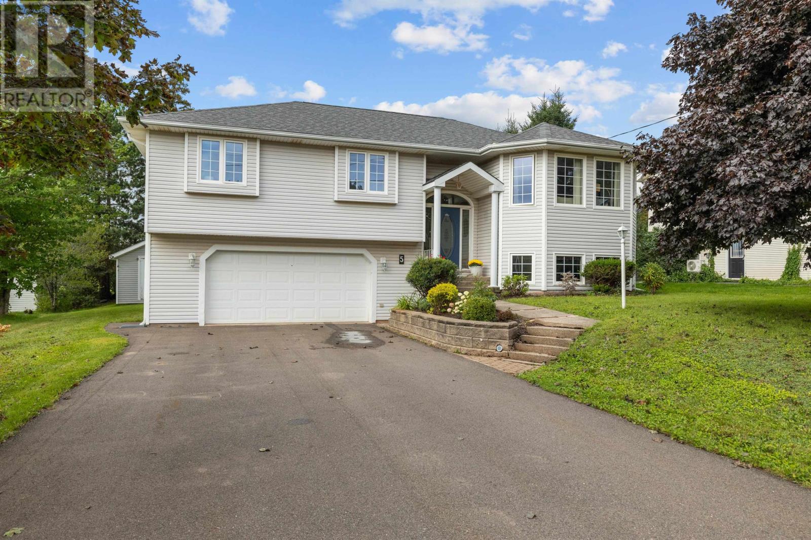 5 Nevin Lane, Cornwall, Prince Edward Island  C0A 1H0 - Photo 1 - 202622856