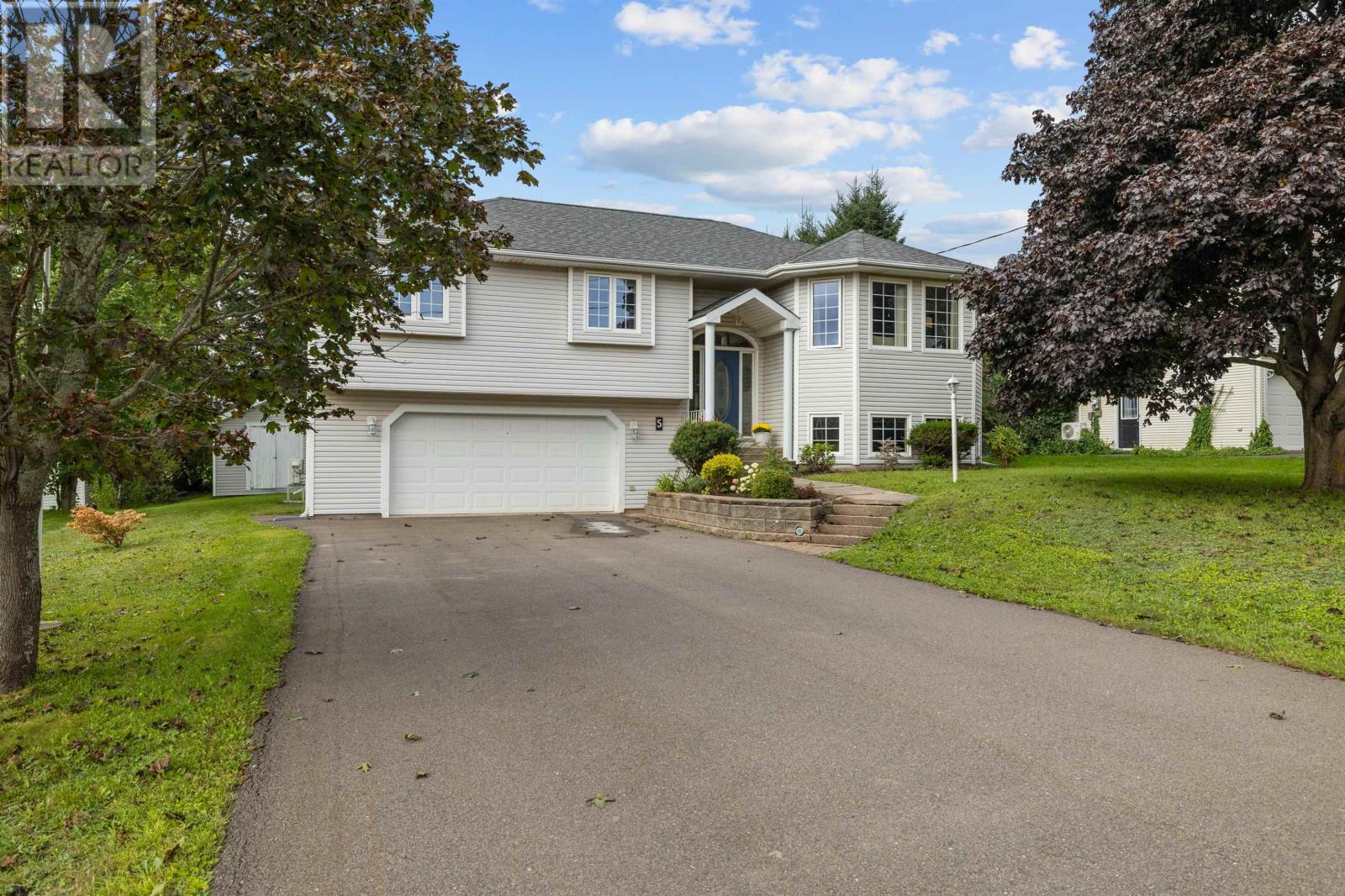 5 Nevin Lane, Cornwall, Prince Edward Island  C0A 1H0 - Photo 3 - 202622856