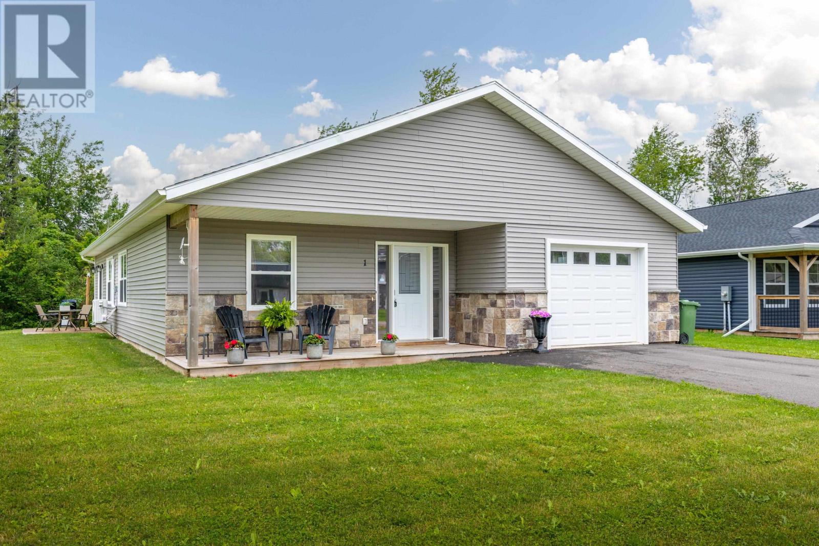 1 Balderston Court, Stratford, Prince Edward Island  C1B 4H1 - Photo 1 - 202622859