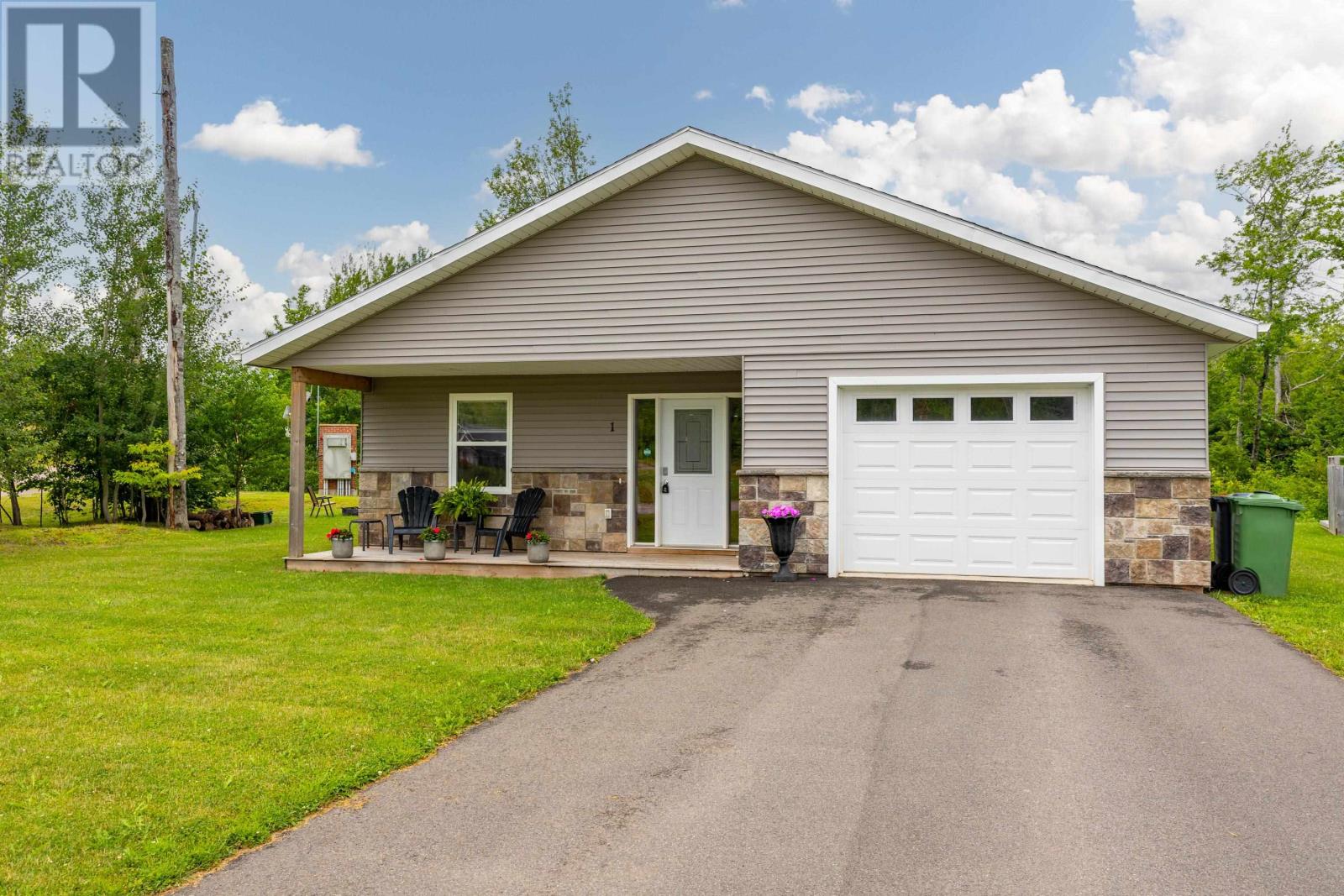 1 Balderston Court, Stratford, Prince Edward Island  C1B 4H1 - Photo 5 - 202622859