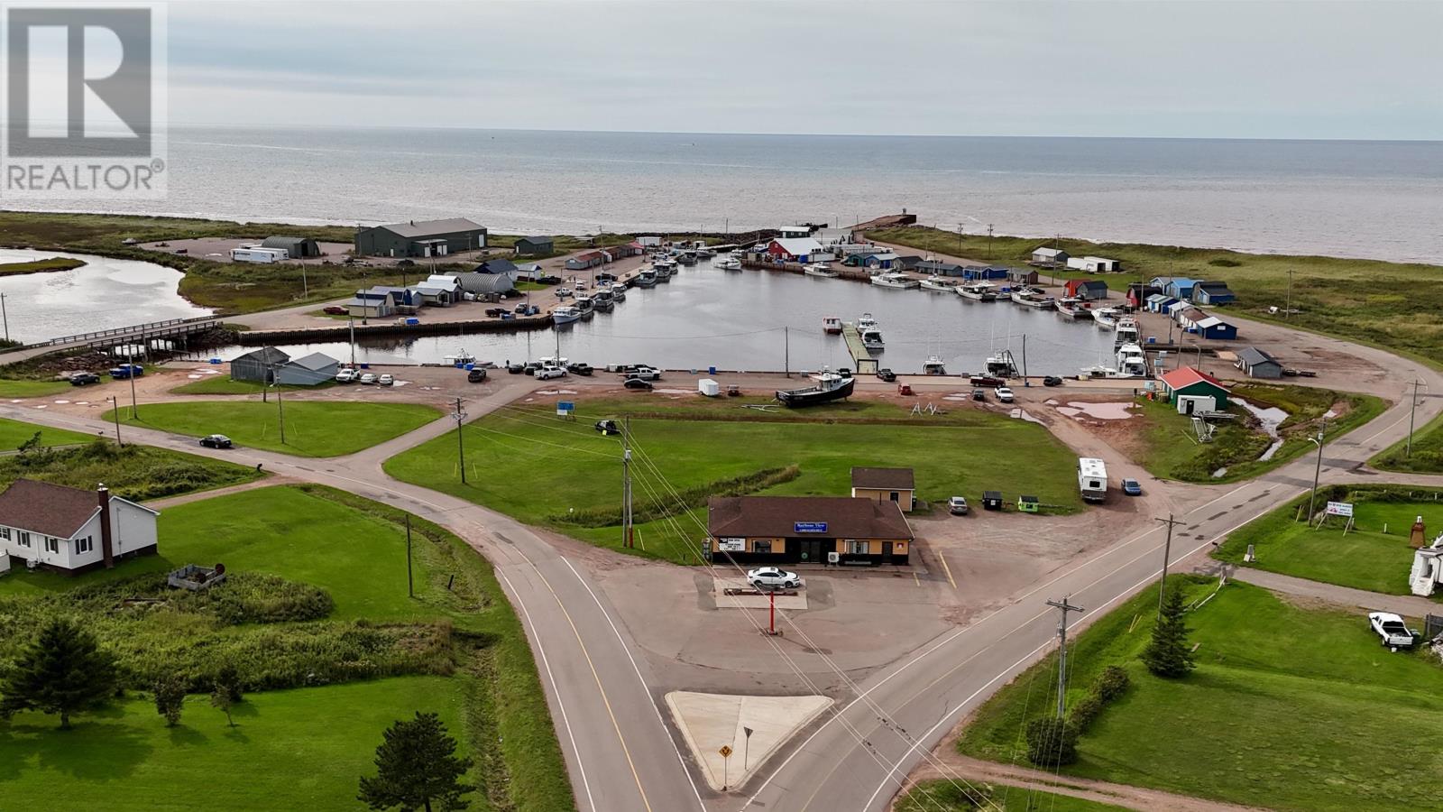 27 Harbour Road, Miminegash, Prince Edward Island  C0B 1S0 - Photo 8 - 202622987