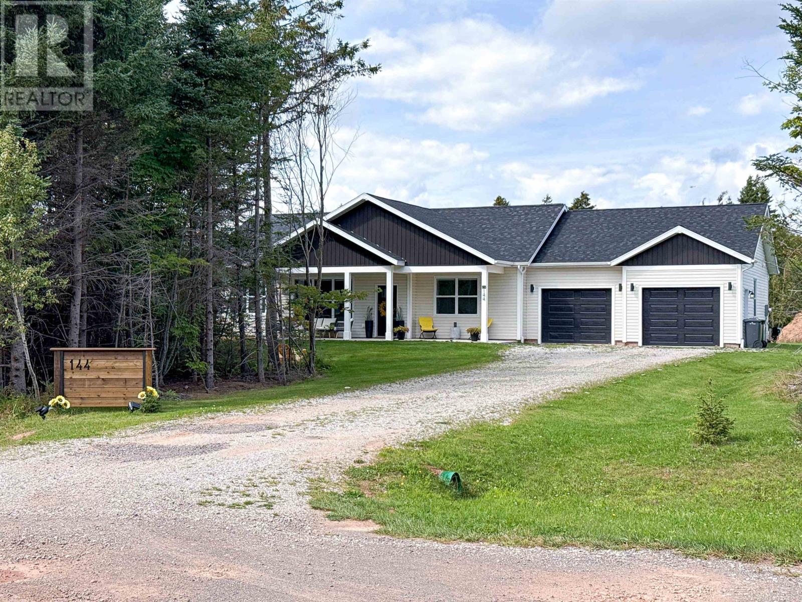 144 Shady Acres Drive, Brackley Beach, Prince Edward Island  C1E 2X4 - Photo 2 - 202622999