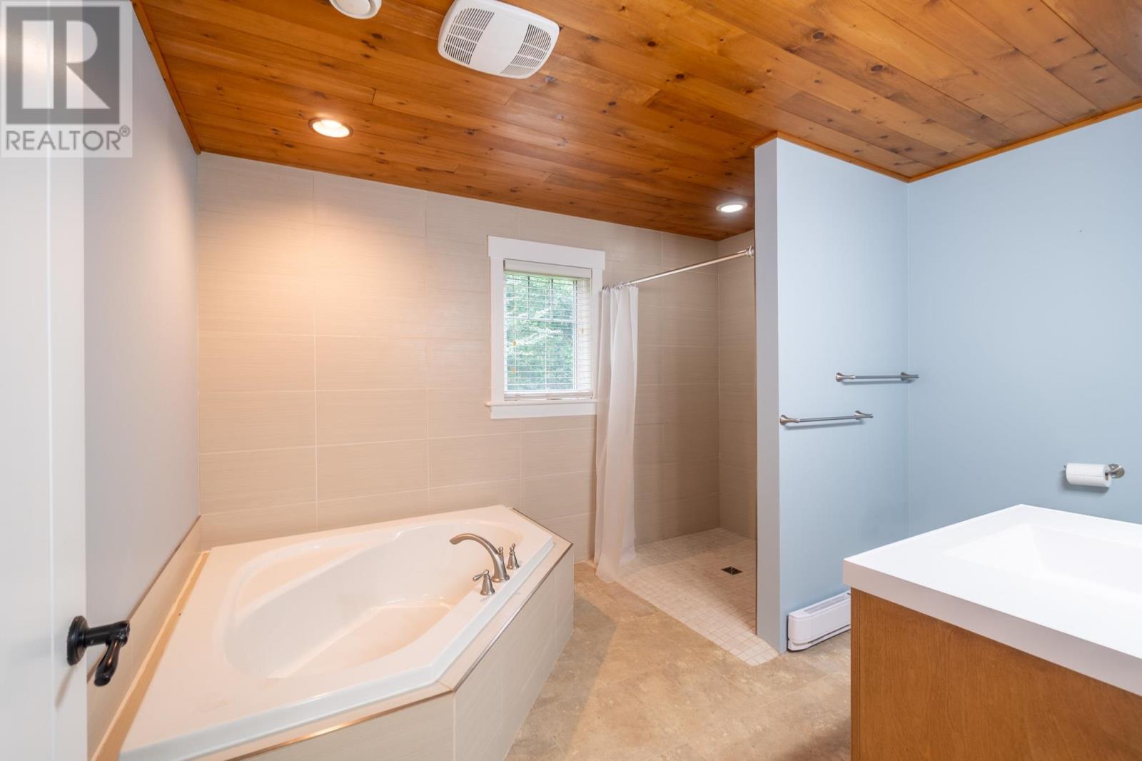 2027 New Glasgow Road, Wheatley River, Prince Edward Island  C0A 1N0 - Photo 20 - 202622998