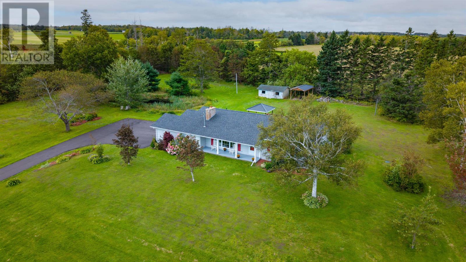 1345 Brackley Point Road, Harrington, Prince Edward Island  C1E 1R1 - Photo 2 - 202623054