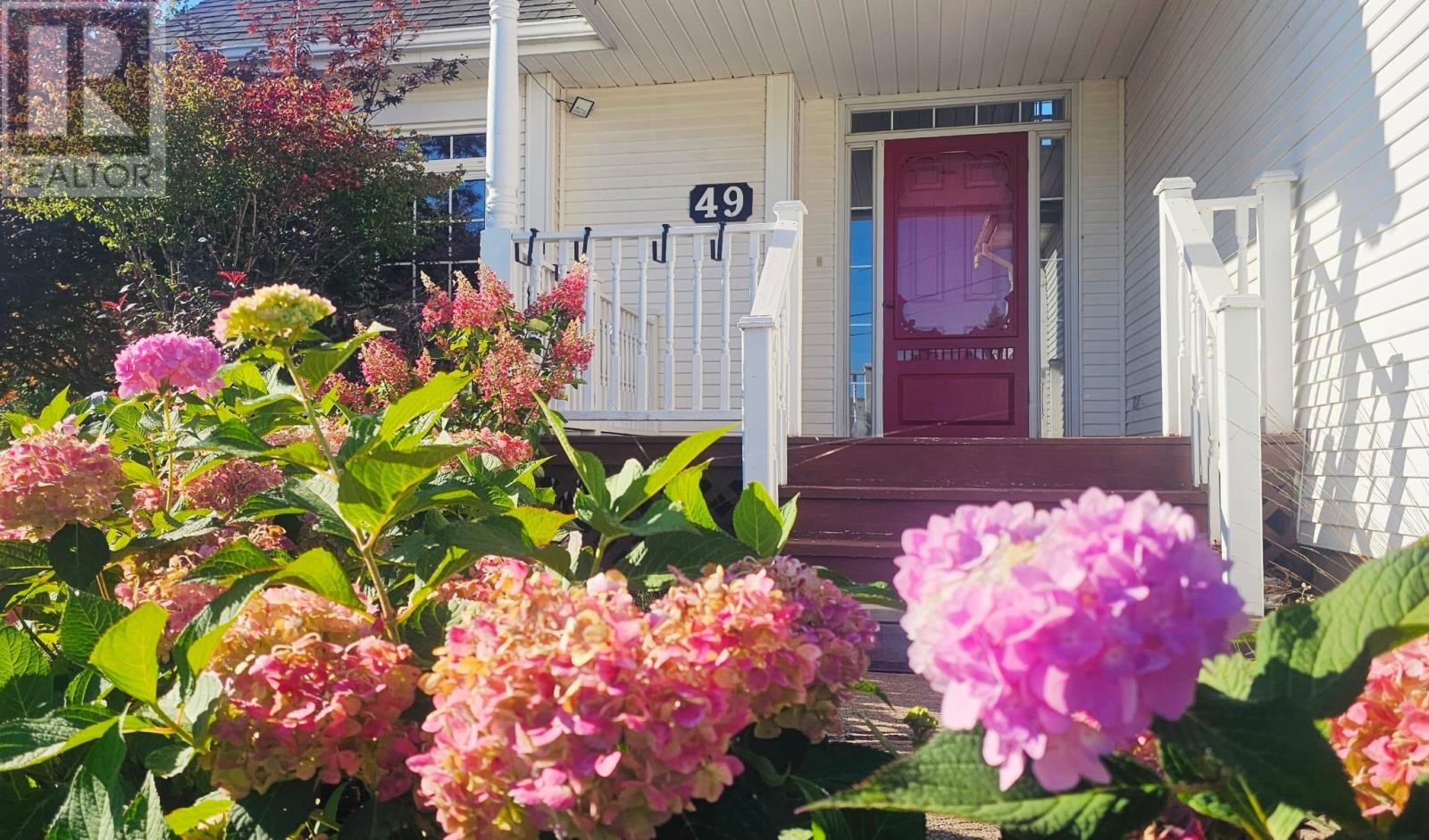49 Bell Crescent, West Royalty, Prince Edward Island  C1E 1Z9 - Photo 2 - 202623067