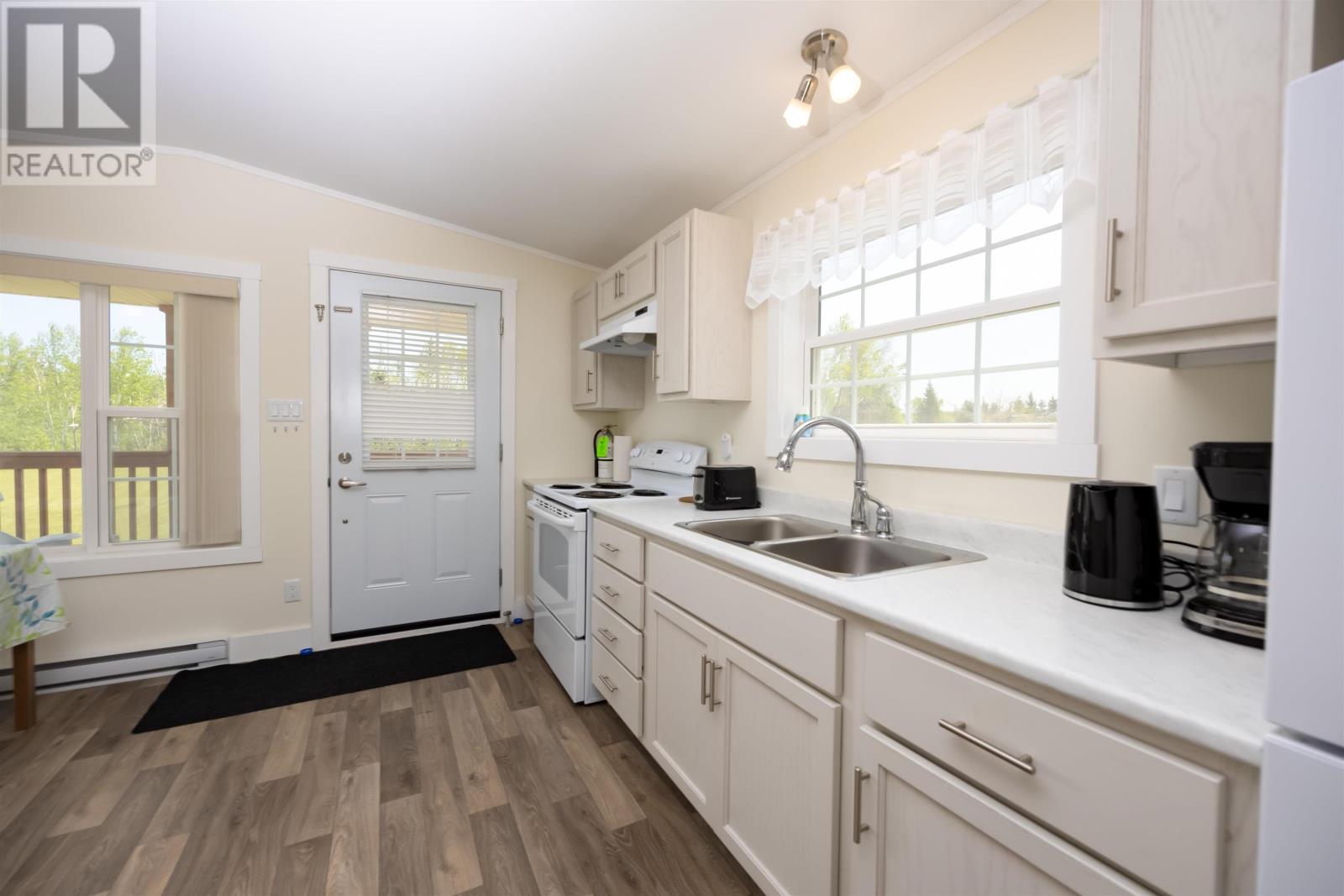201 Britain Shore Road, Brackley Beach, Prince Edward Island  C1E 2P6 - Photo 26 - 202623178