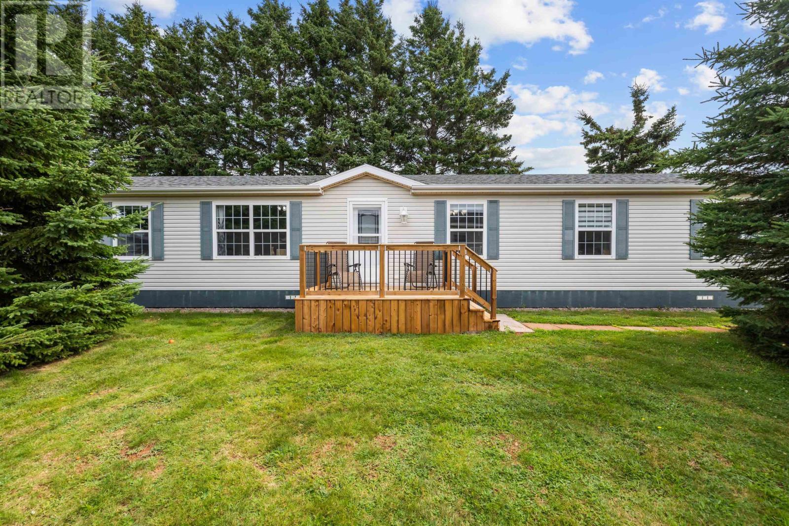 26 CRAY Avenue, Summerside, Prince Edward Island