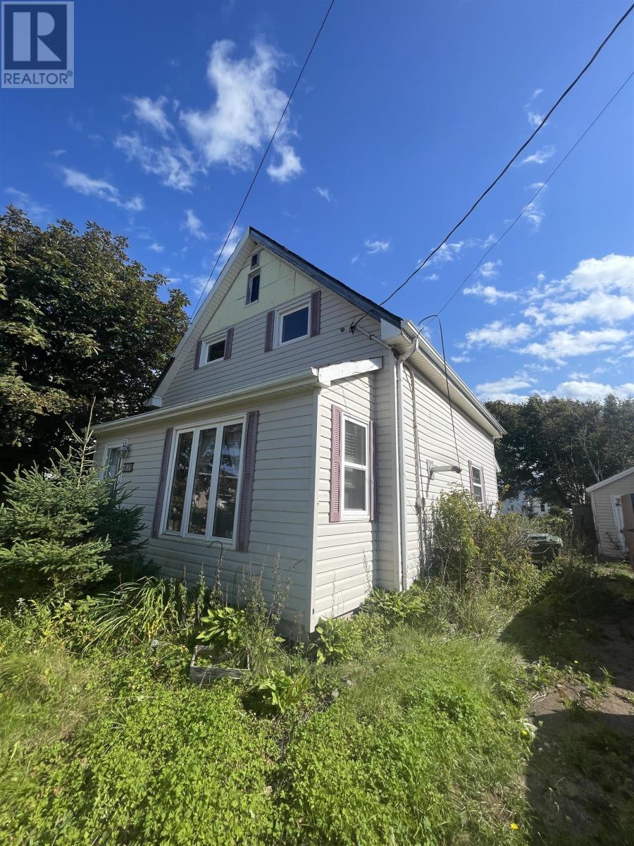 174 Borden Avenue, Borden-Carleton, Prince Edward Island  C0B 1X0 - Photo 2 - 202623298