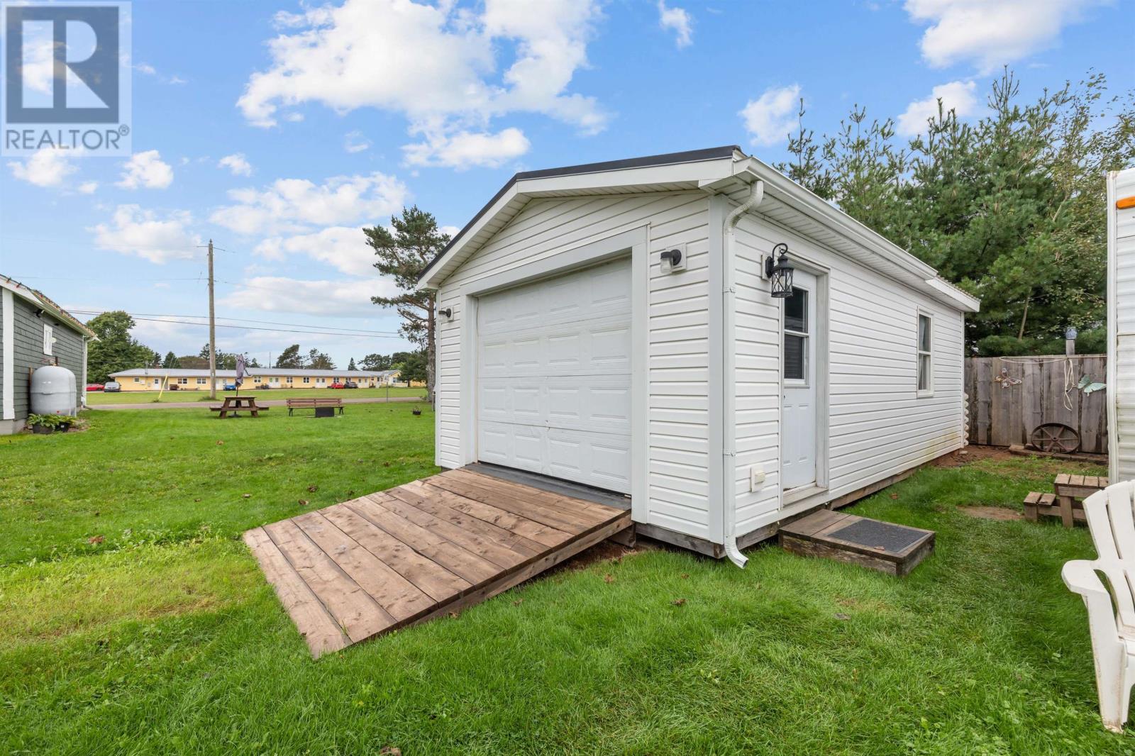 69 Bayview Drive, Summerside, Prince Edward Island  C1N 3Z9 - Photo 31 - 202623326