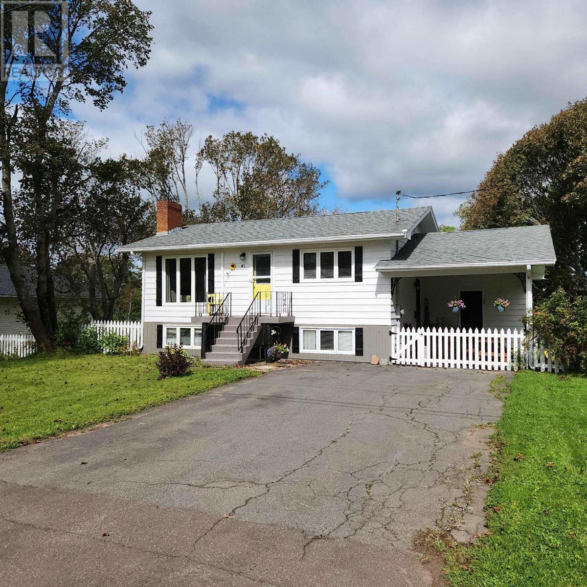 41 Penny Lane, Charlottetown, Prince Edward Island  C1E 1V5 - Photo 3 - 202623365