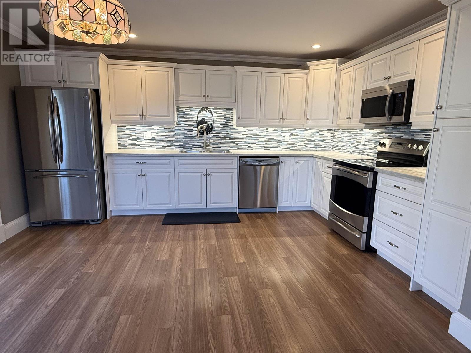 309 Duke Street, Summerside, Prince Edward Island  C1N 3T7 - Photo 5 - 202623372