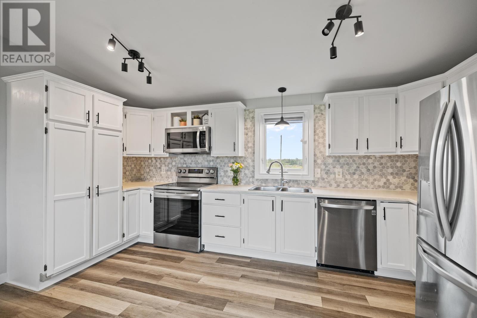237 Avondale Road, Rte 216, Vernon River, Prince Edward Island  C0A 2E0 - Photo 12 - 202623426