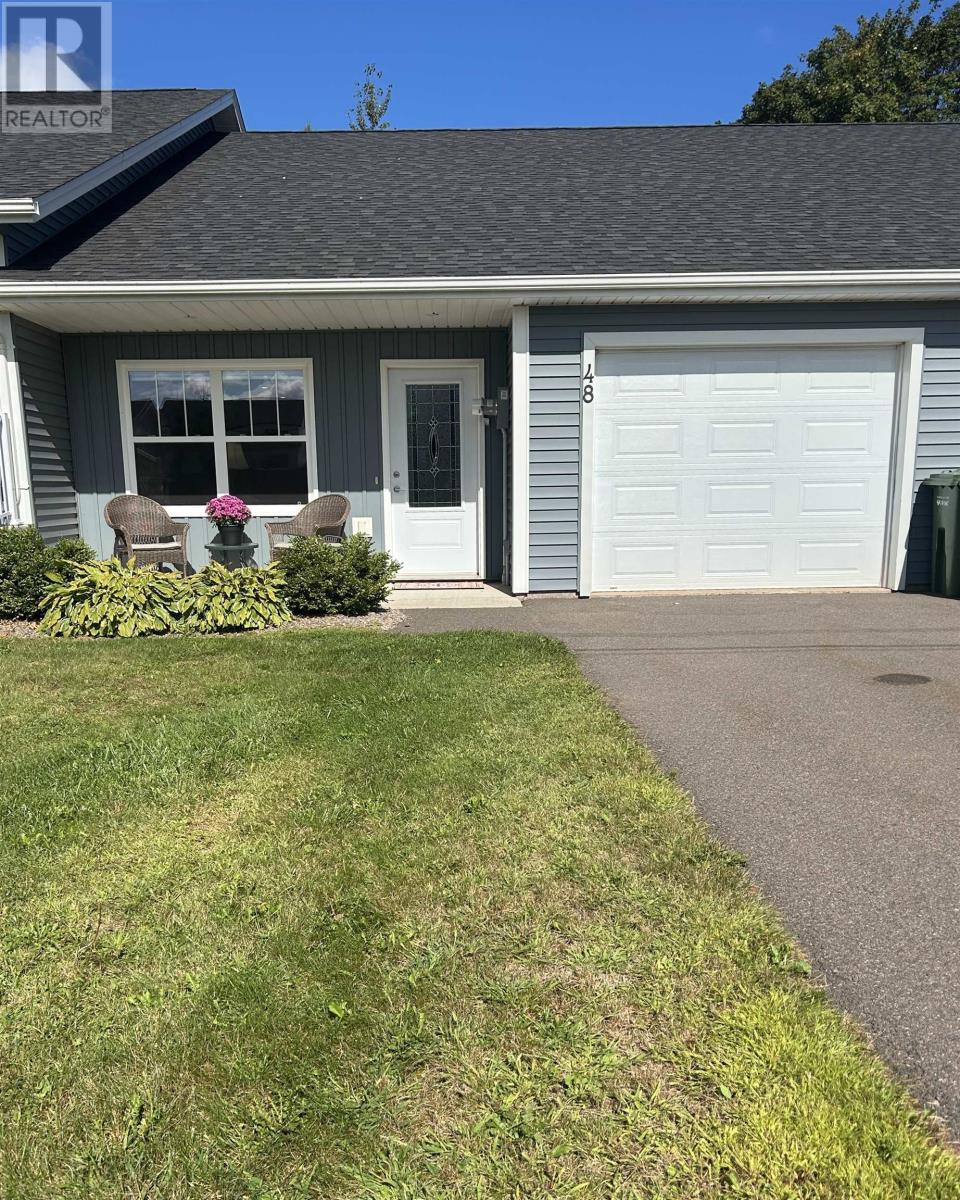 48 Stephanie Drive, Cornwall, Prince Edward Island  C0A 1H0 - Photo 2 - 202623582