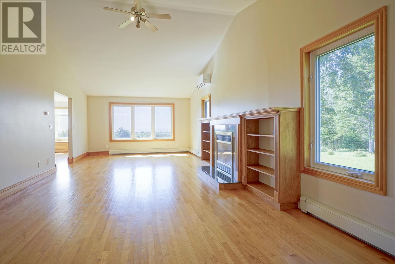 123 Sandy Point Road, Hampton, Prince Edward Island  C0A 1H0 - Photo 10 - 202623736