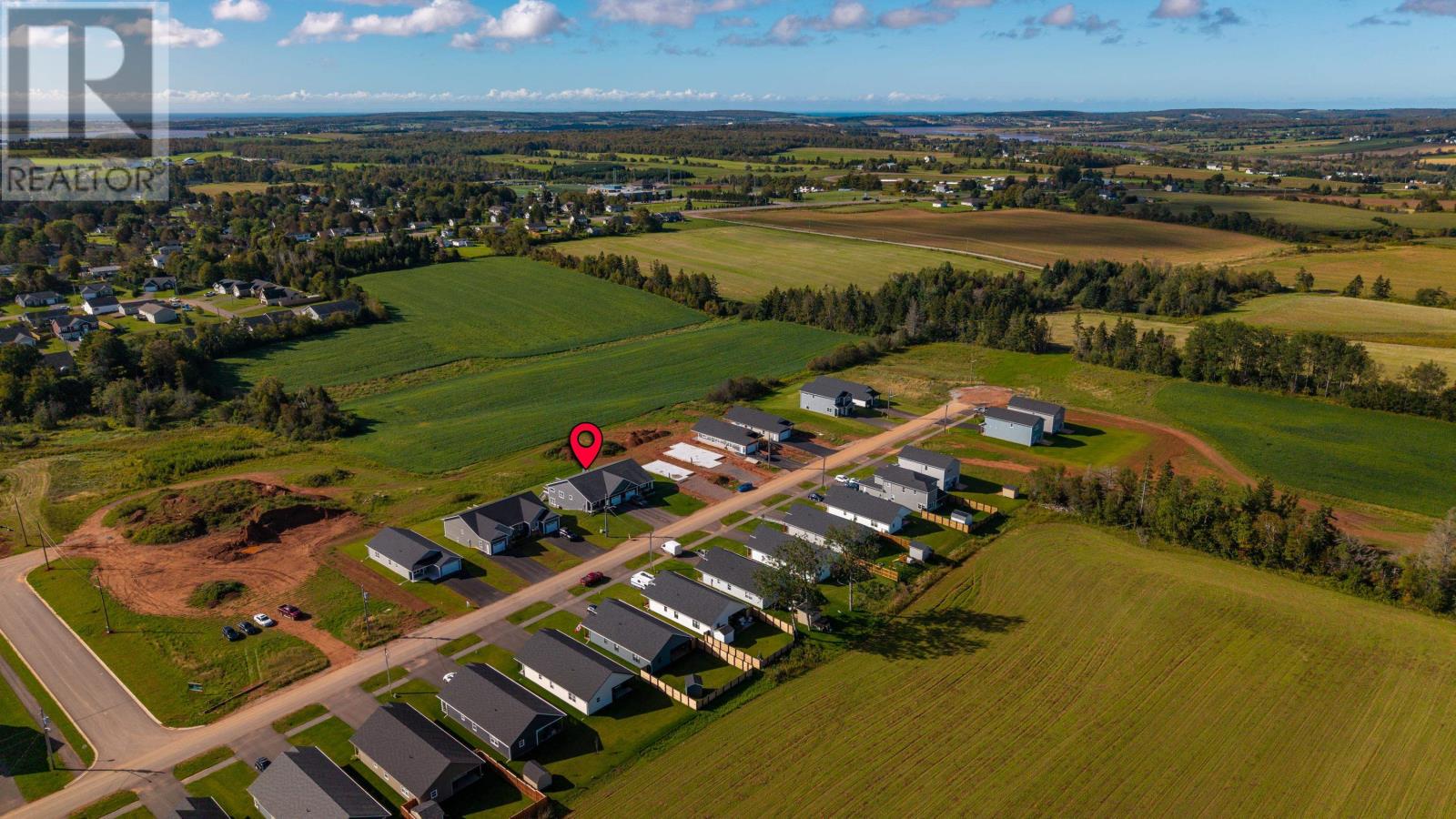 92 Samantha Lane, Cornwall, Prince Edward Island  C0A 1H4 - Photo 2 - 202623739