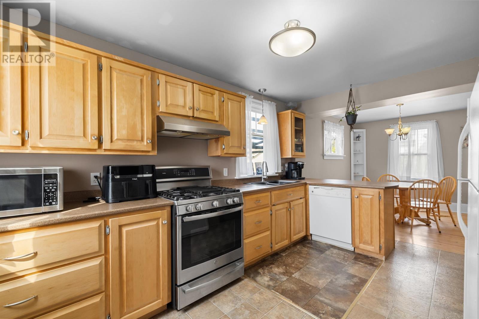 182 Duke Street, Summerside, Prince Edward Island  C1N 3S4 - Photo 8 - 202623758
