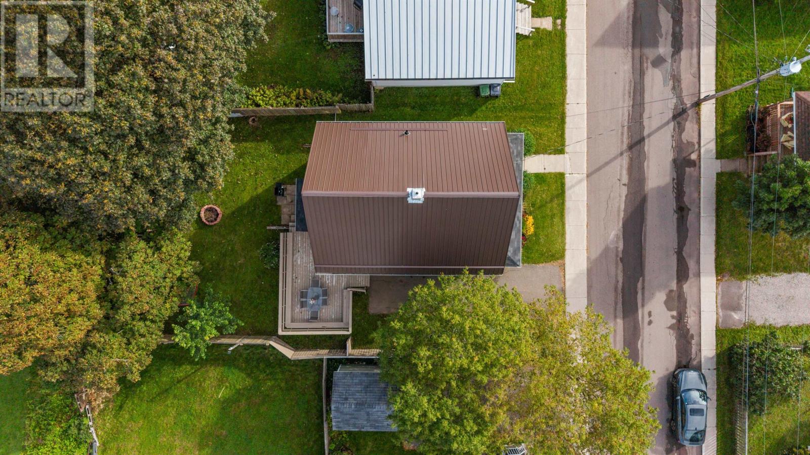 37 Reserve Street, Charlottetown, Prince Edward Island  C1A 2K9 - Photo 4 - 202623808