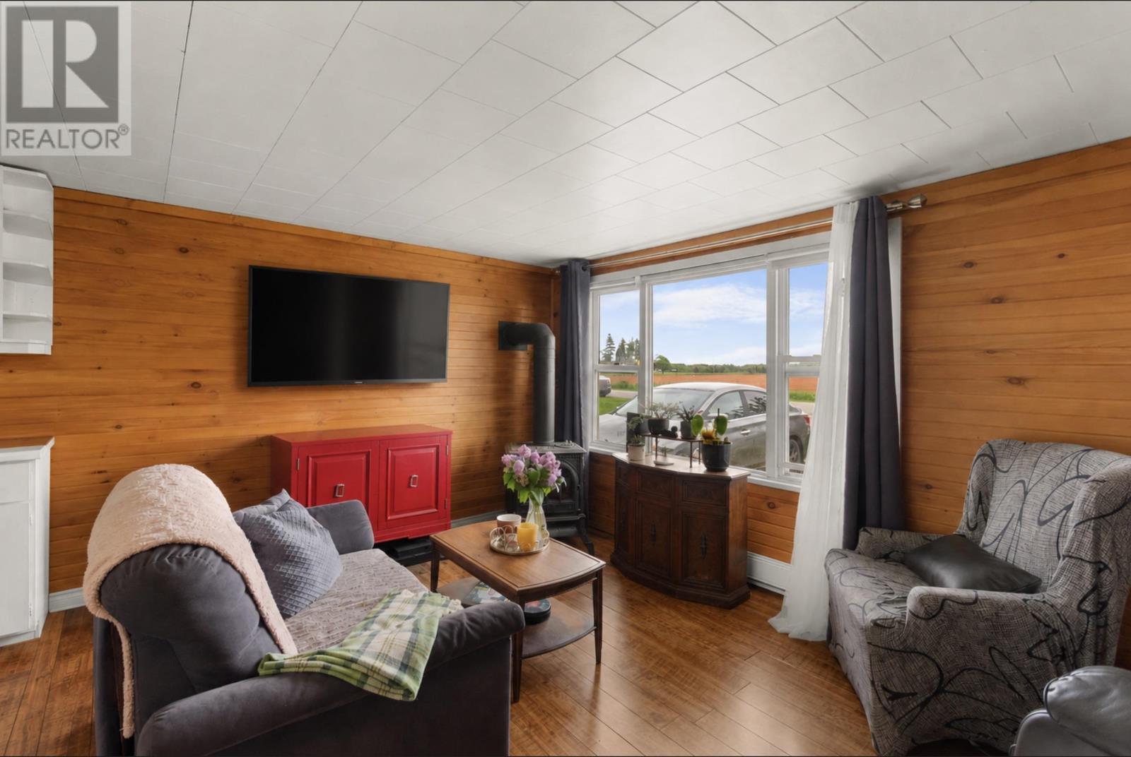 28 Bells Point Road, Cape Traverse, Prince Edward Island  C0B 1X0 - Photo 4 - 202623810