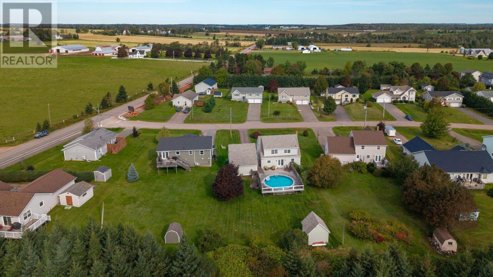 10 Jake Drive, Cornwall, Prince Edward Island  C0A 1H4 - Photo 36 - 202623860