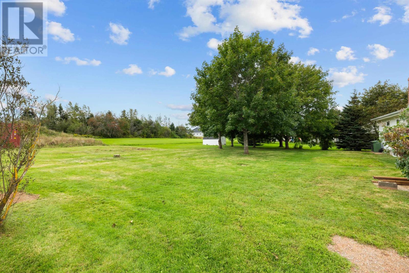 16 Kingston Road, Cornwall, Prince Edward Island  C0A 1H8 - Photo 5 - 202623926