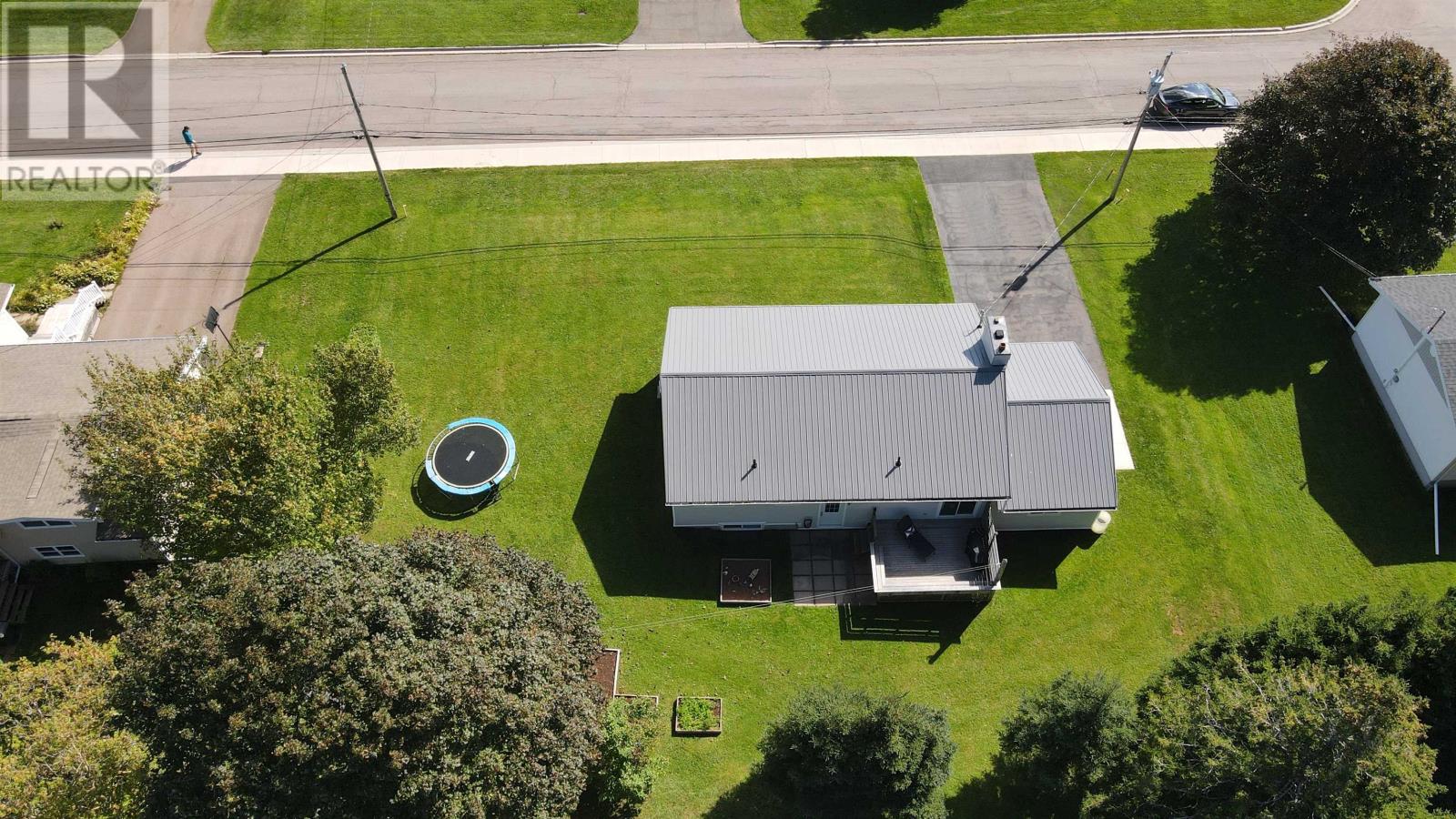 26 Macdougall Drive, Summerside, Prince Edward Island  C1N 5E5 - Photo 5 - 202623971