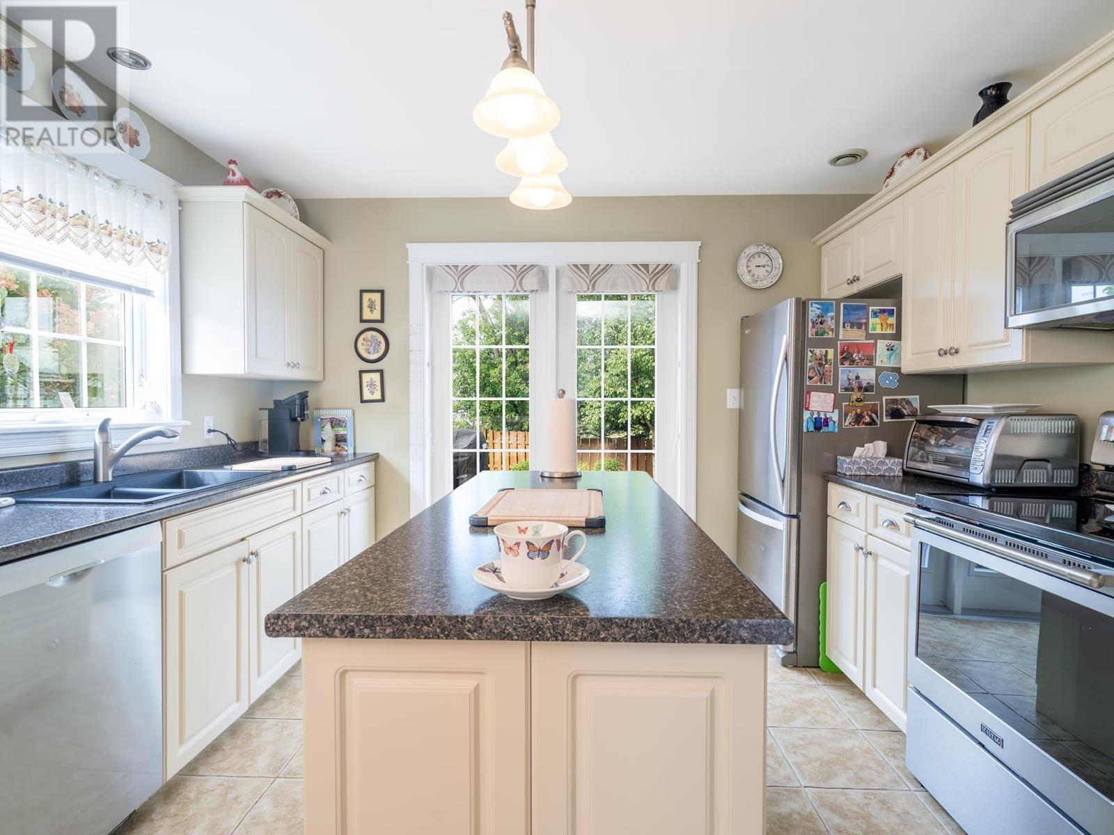 16 Esher Street, Charlottetown, Prince Edward Island  C1A 5G4 - Photo 17 - 202624320