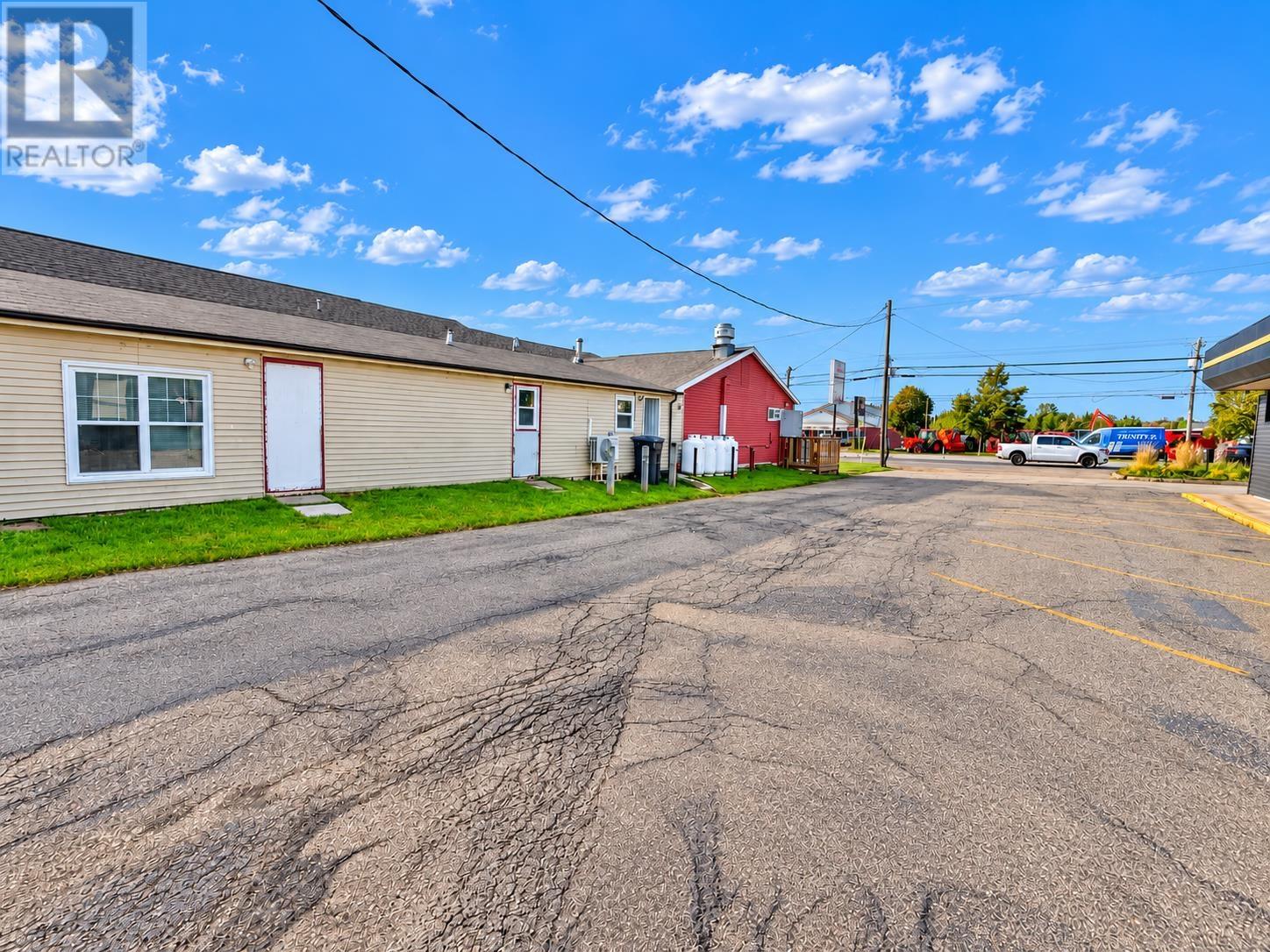 92 Capital Drive, Charlottetown, Prince Edward Island  C1E 1E8 - Photo 5 - 202624333