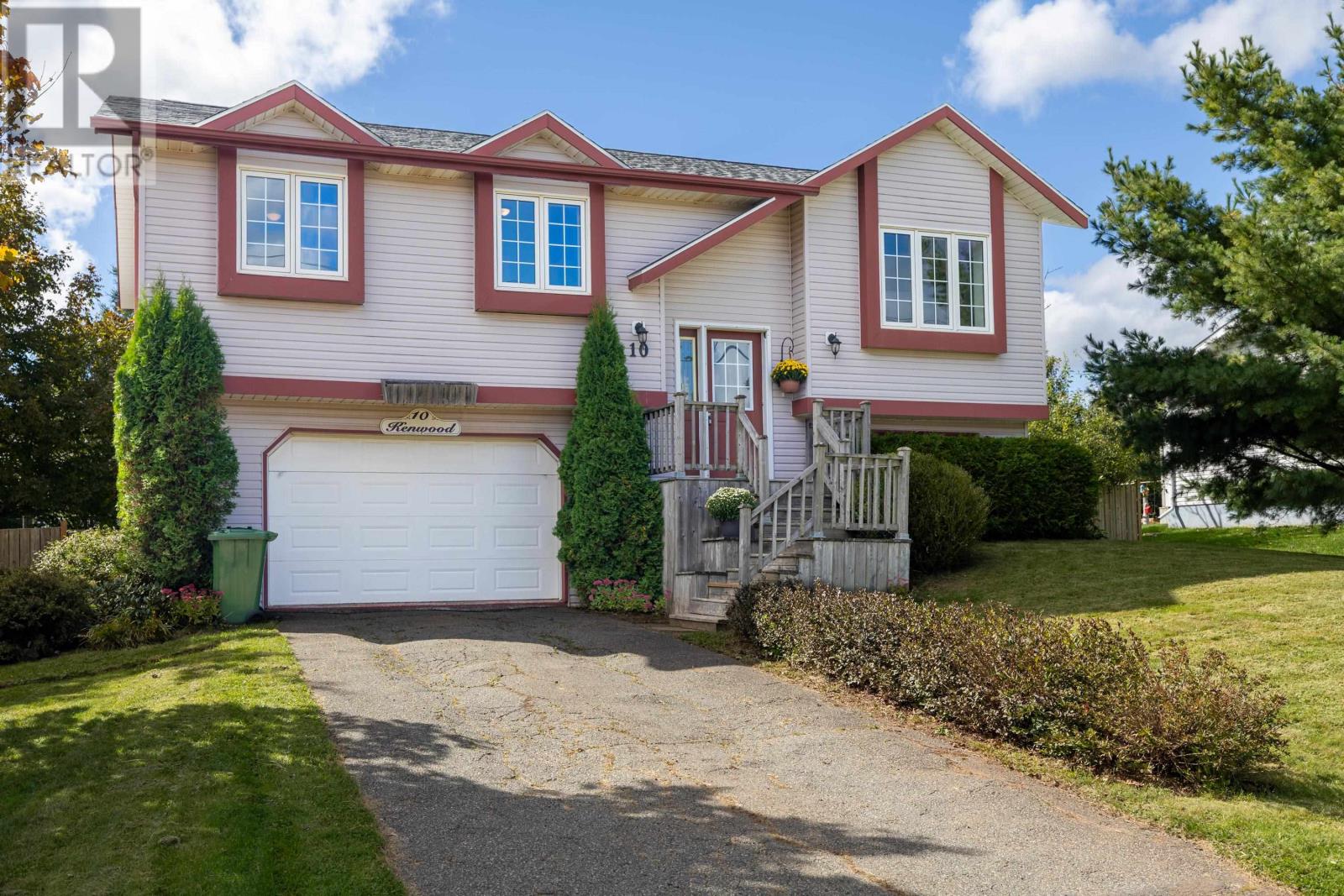 10 Kenwood Circle, Charlottetown, Prince Edward Island  C1E 1Z8 - Photo 4 - 202624348