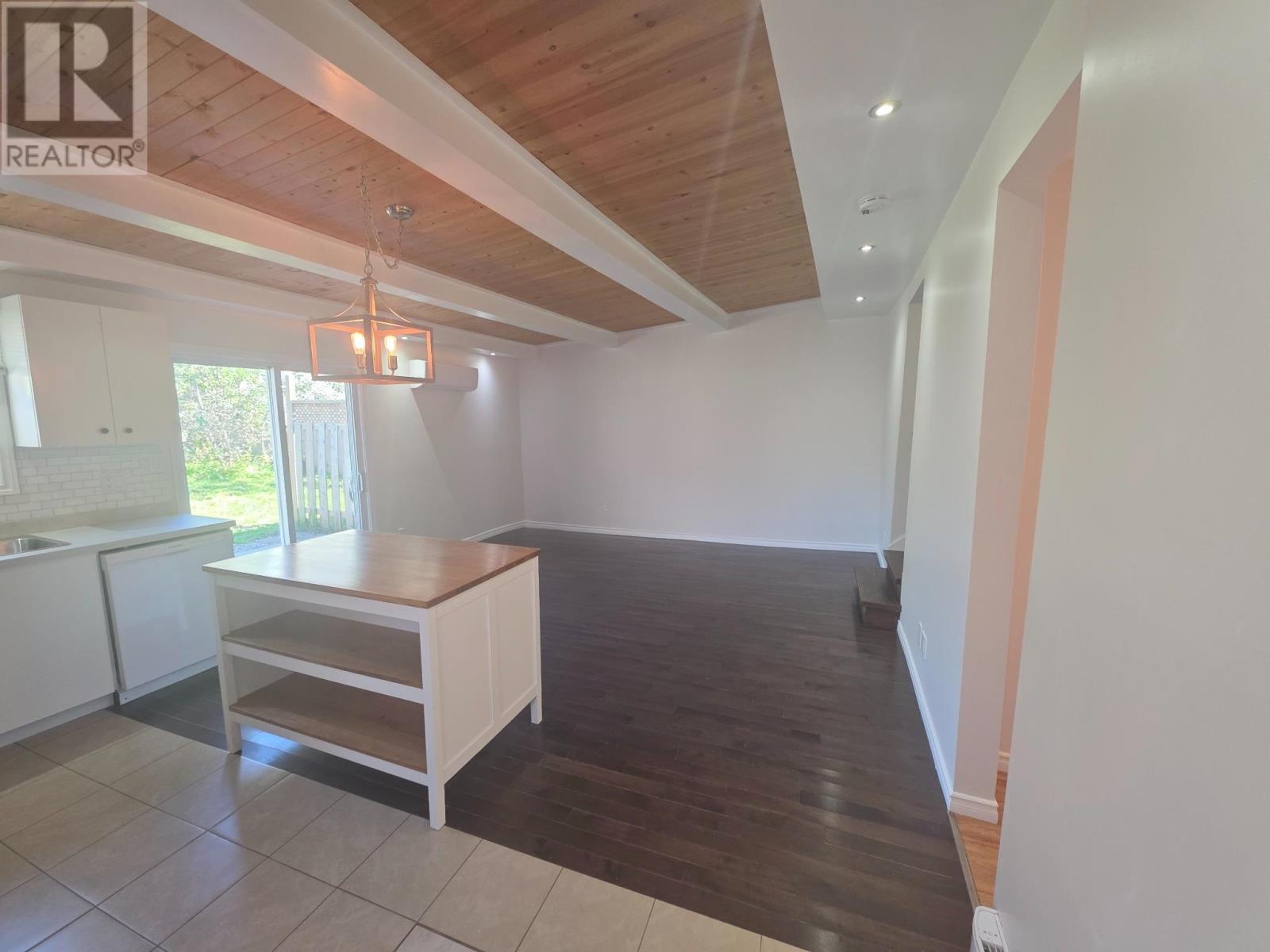 30-32 Spring Park Road, Charlottetown, Prince Edward Island  C1A 3X8 - Photo 10 - 202624358