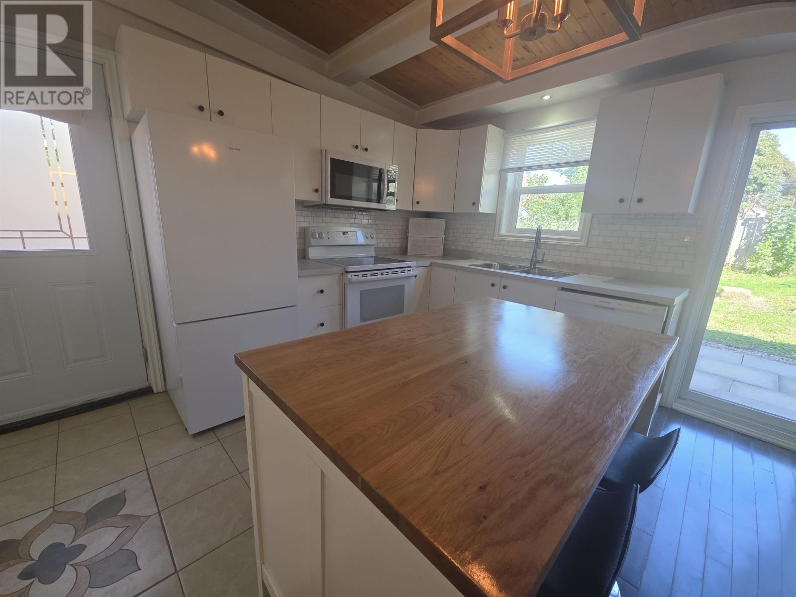 30-32 Spring Park Road, Charlottetown, Prince Edward Island  C1A 3X8 - Photo 19 - 202624358