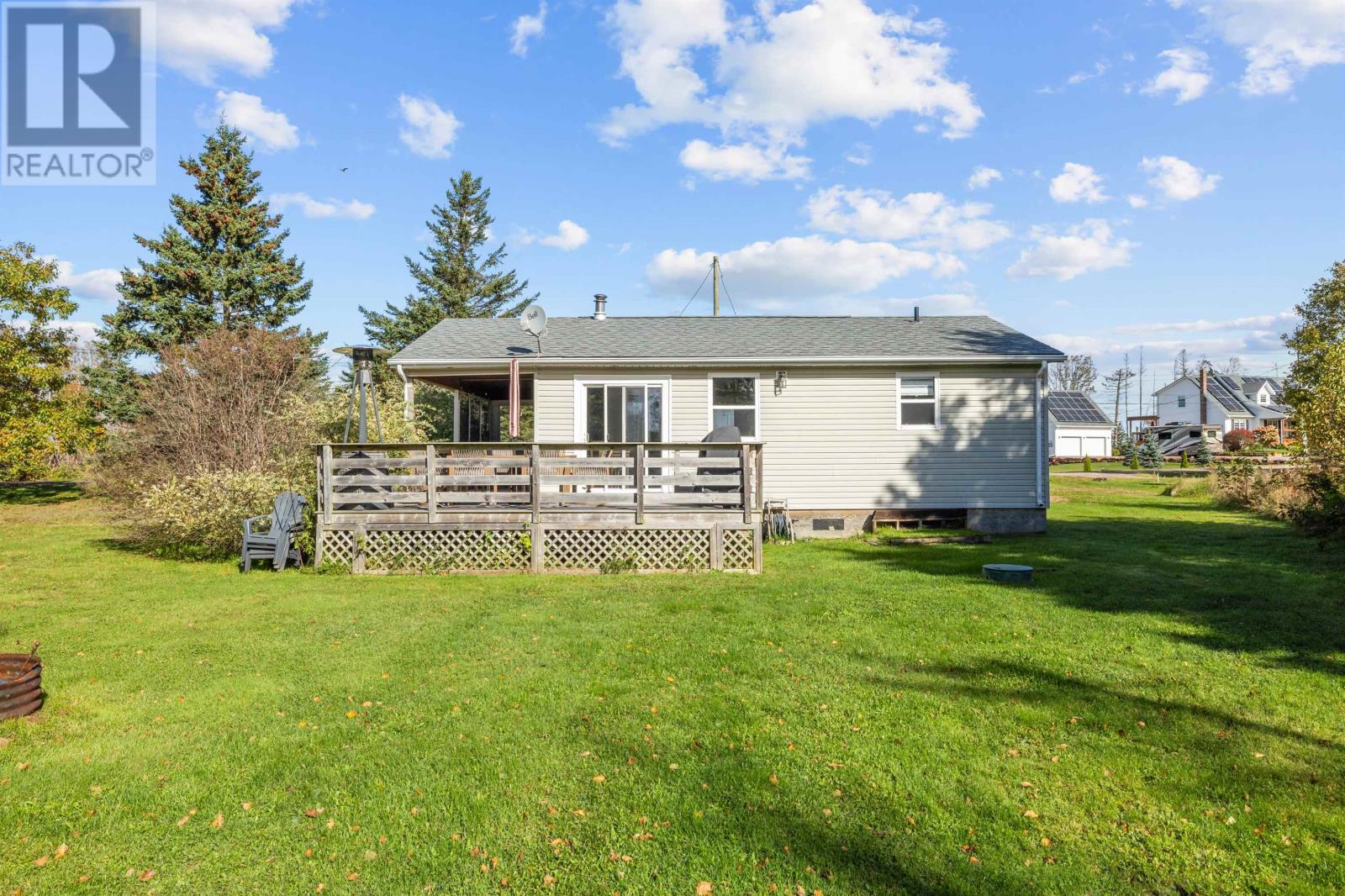 51 Macaskill Crescent, Brackley, Prince Edward Island  C1E 2T4 - Photo 3 - 202624443