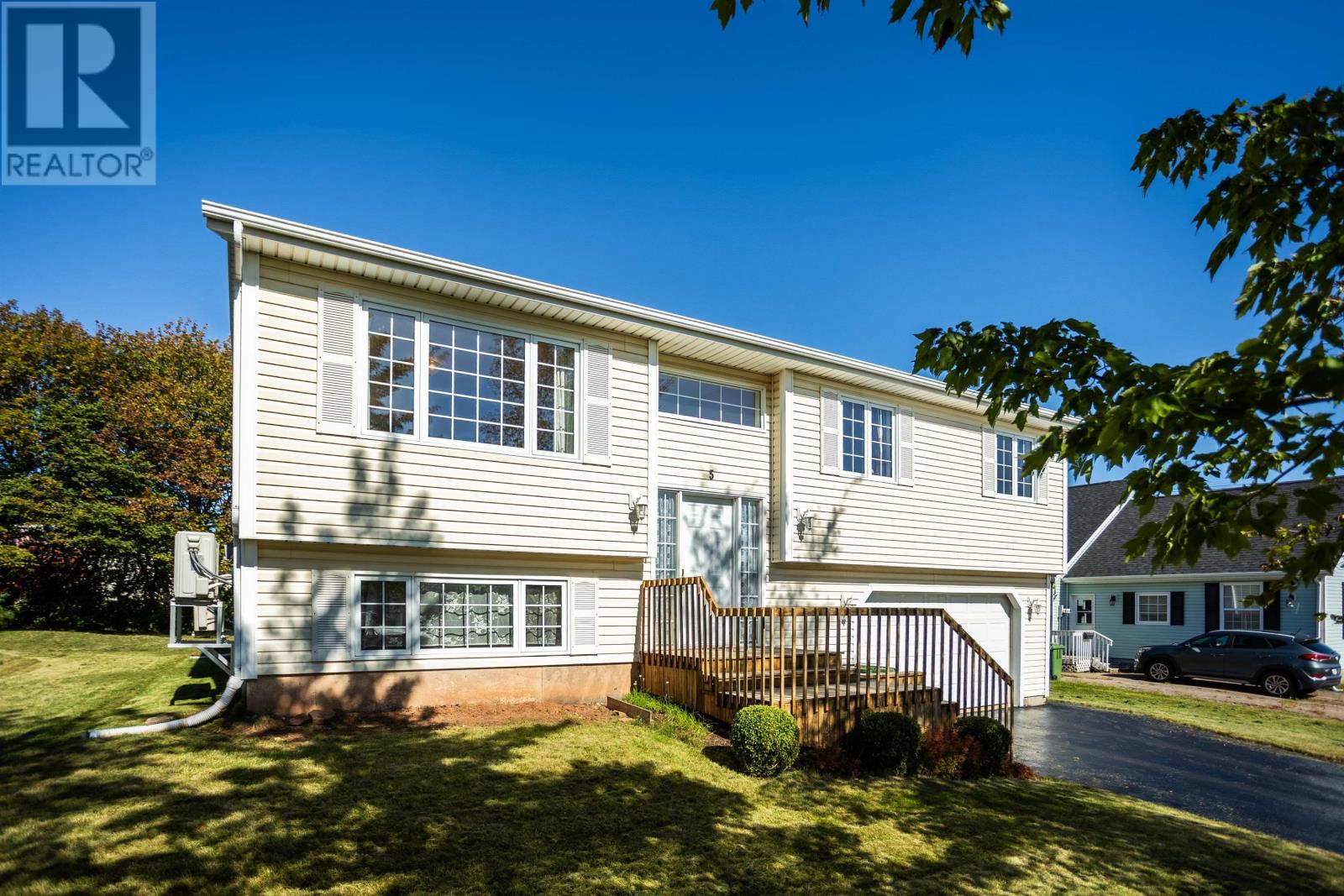 5 Commonwealth Avenue, Charlottetown, Prince Edward Island