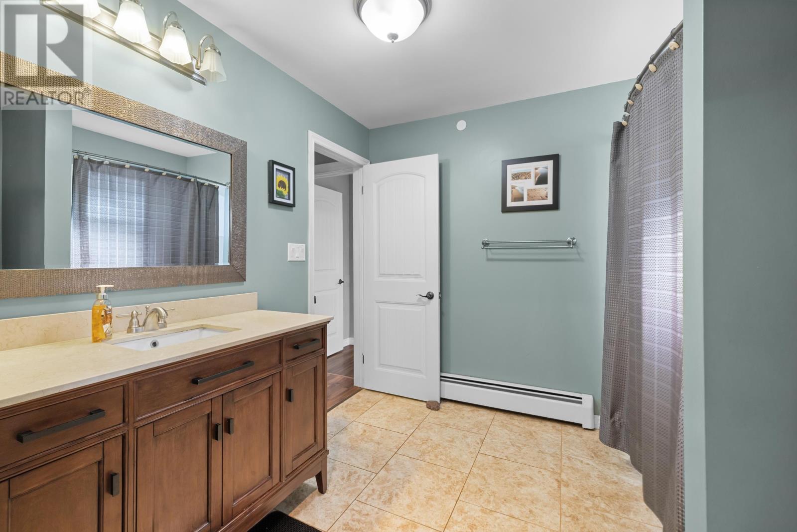 10 Dale Drive, Charlottetown, Prince Edward Island  C1A 7X5 - Photo 17 - 202624551